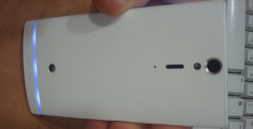 Dubbelkärnig Xperia Arc HD