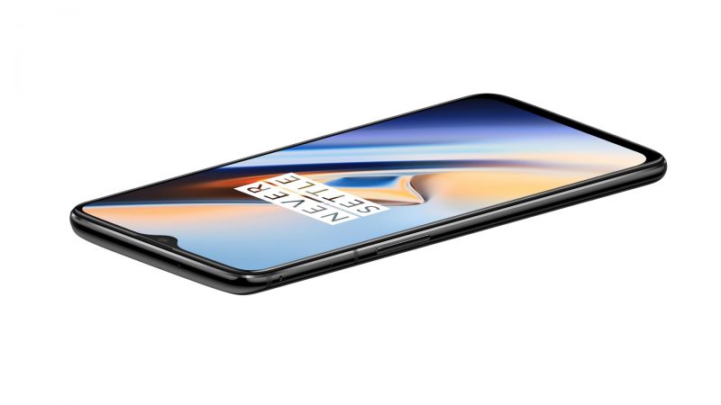Än mer för pengarna med OnePlus 6T 1 OnePlus 6T Mirror Black angle