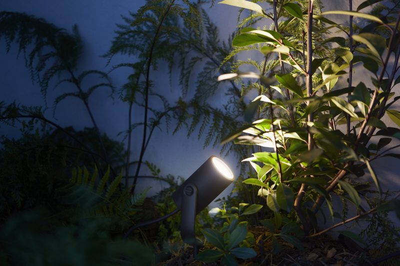 Philips Hue outdoor Lily spot 2 43986