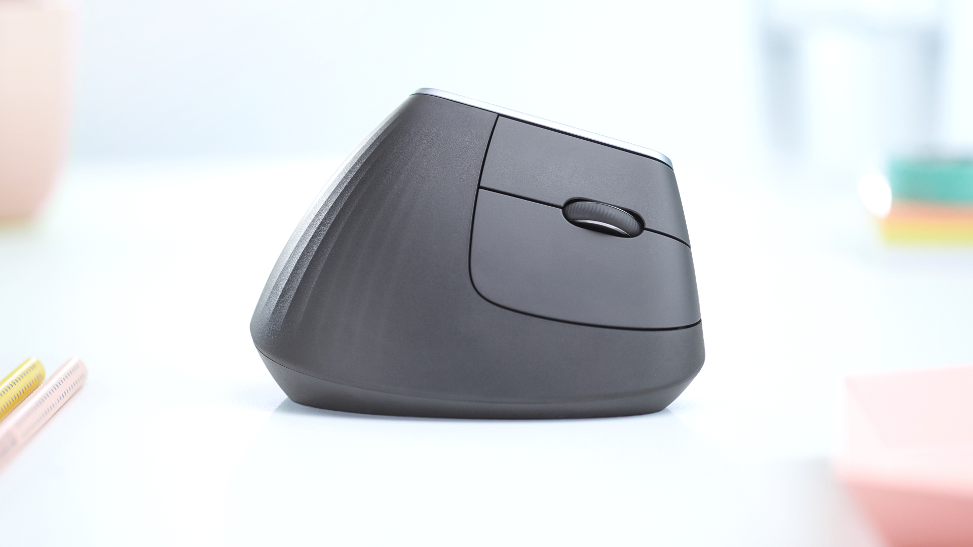 Вертикальная мышь logitech. Logitech MX Vertical. Logitech Vertical Mouse. Эргономичная мышь Logitech. Logitech Ergonomic Mouse.