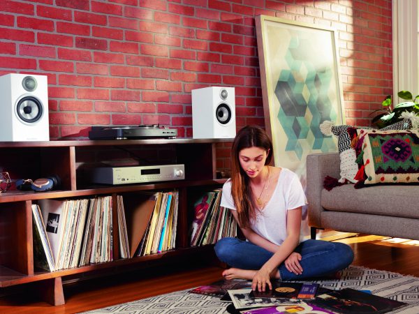 Bowers & Wilkins 607