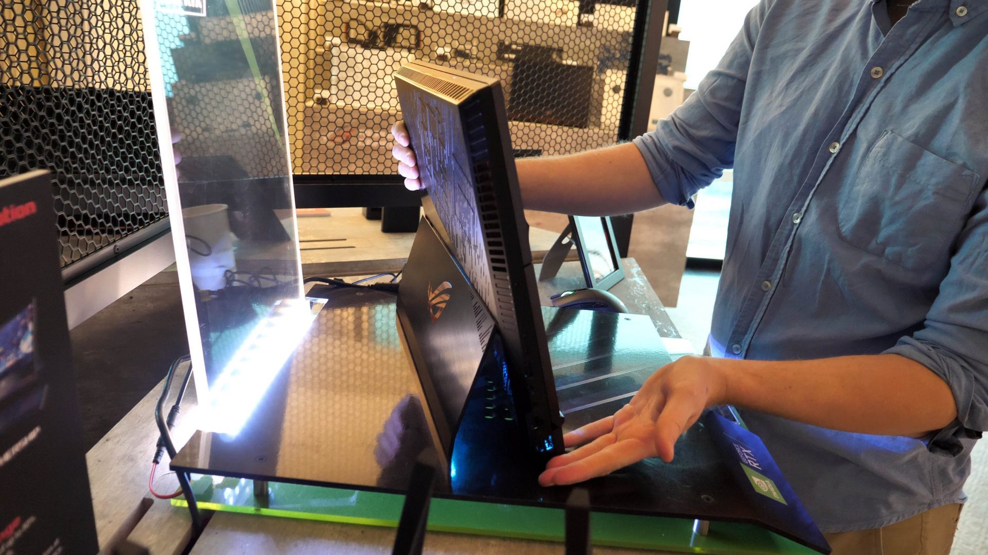 CES 2019: Grym gaming-laptop från Asus
