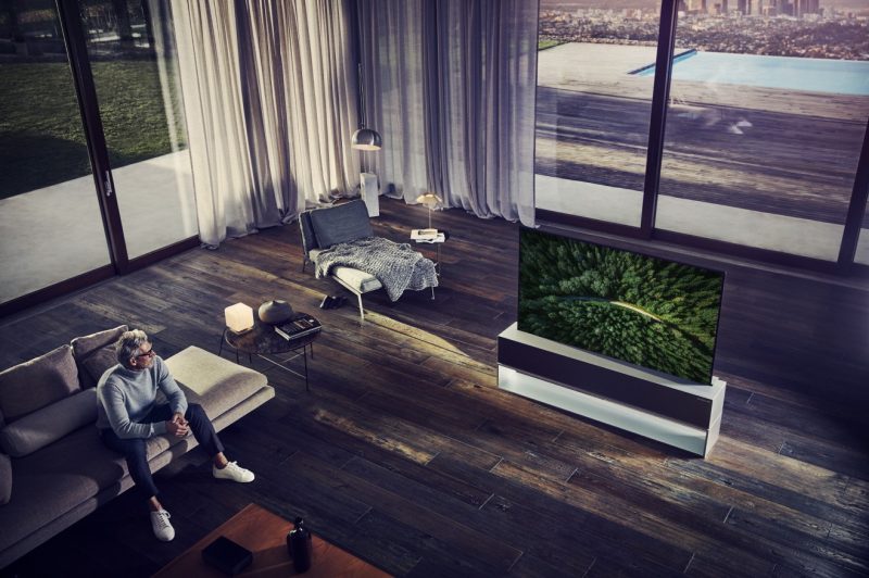 CES 2019: Rullbar OLED från LG 3 LG Signature OLED65R9. Foto: LG