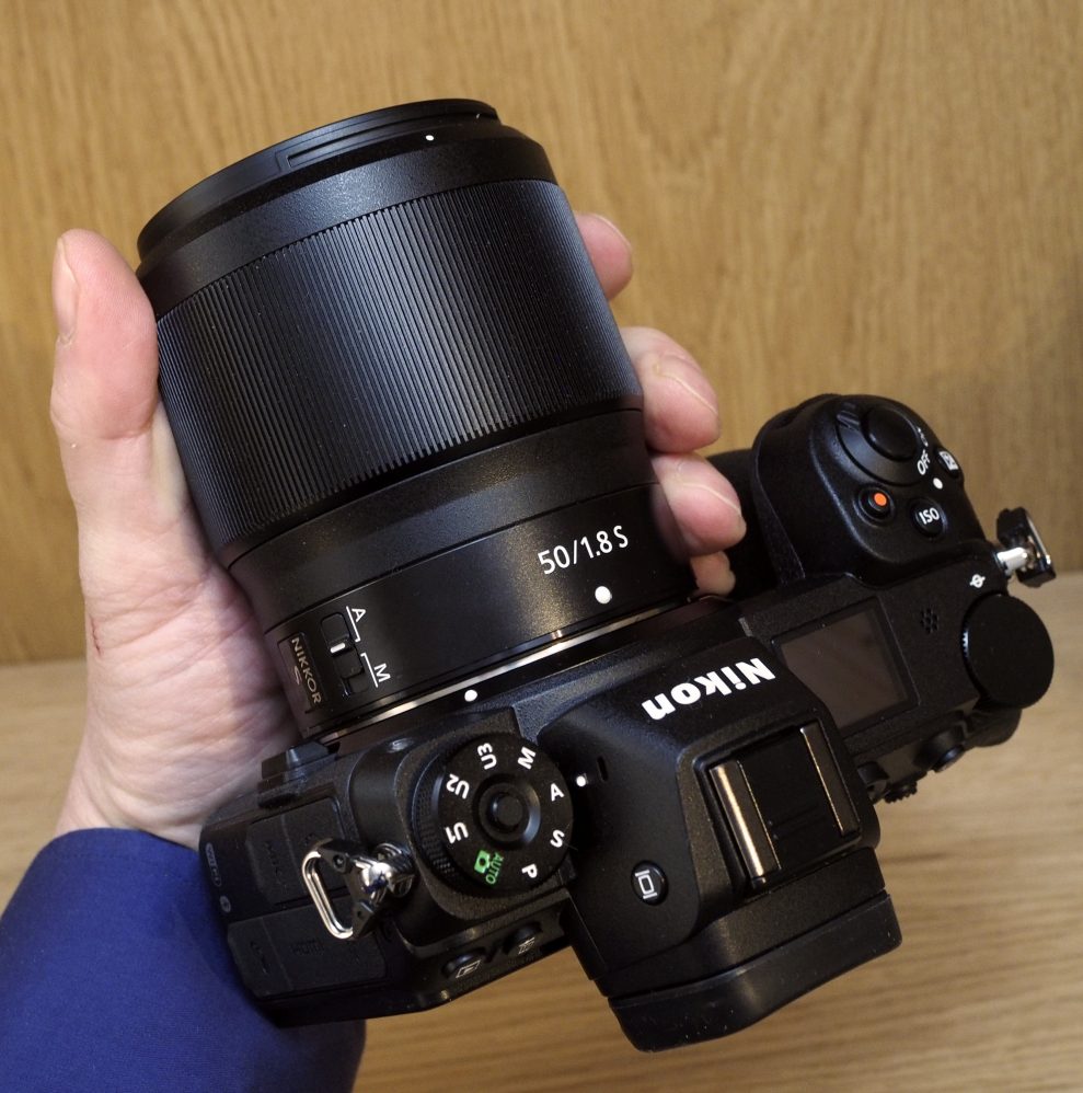 Nikon Z 50m f1 8 top side 50442