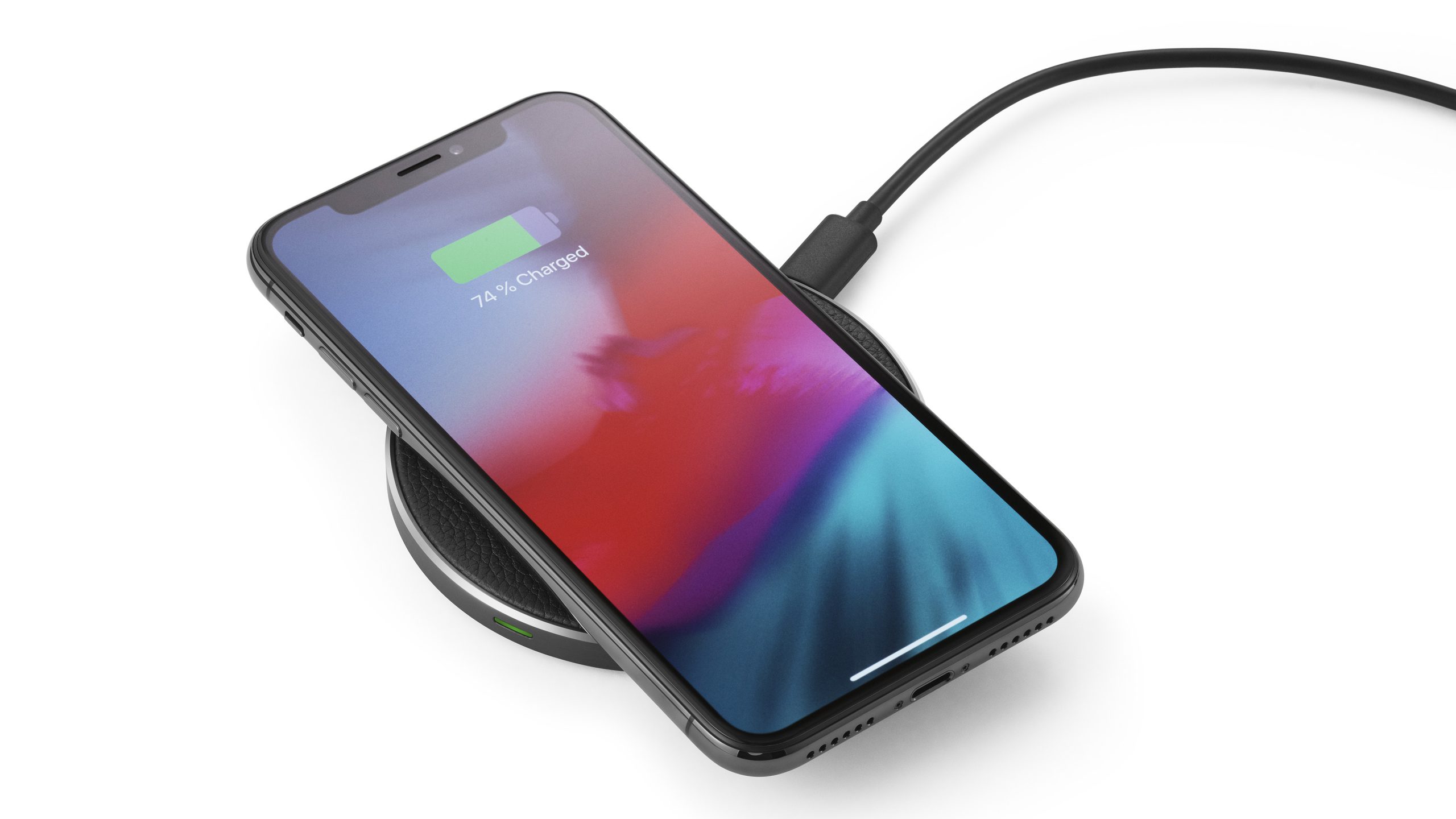 B&O Beoplay E8 3rd Generation 4 BO Beoplay E8 3Gen wireless charge phone scaled 1
