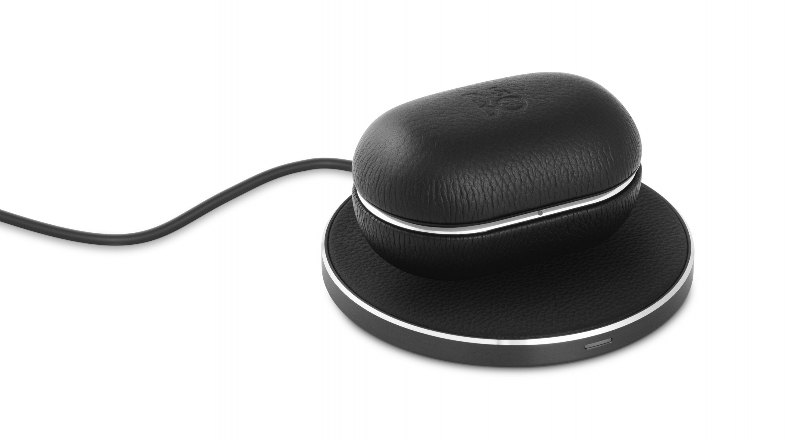 B&O Beoplay E8 3rd Generation 3 B&O Beoplay E8_3Gen wireless charging