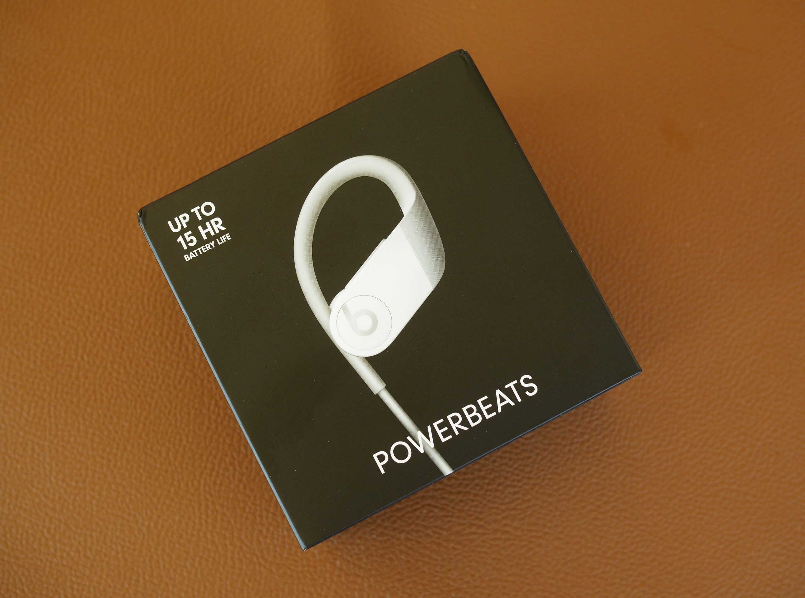 Powerbeats 4 1 Powerbeats 2020 box scaled 1