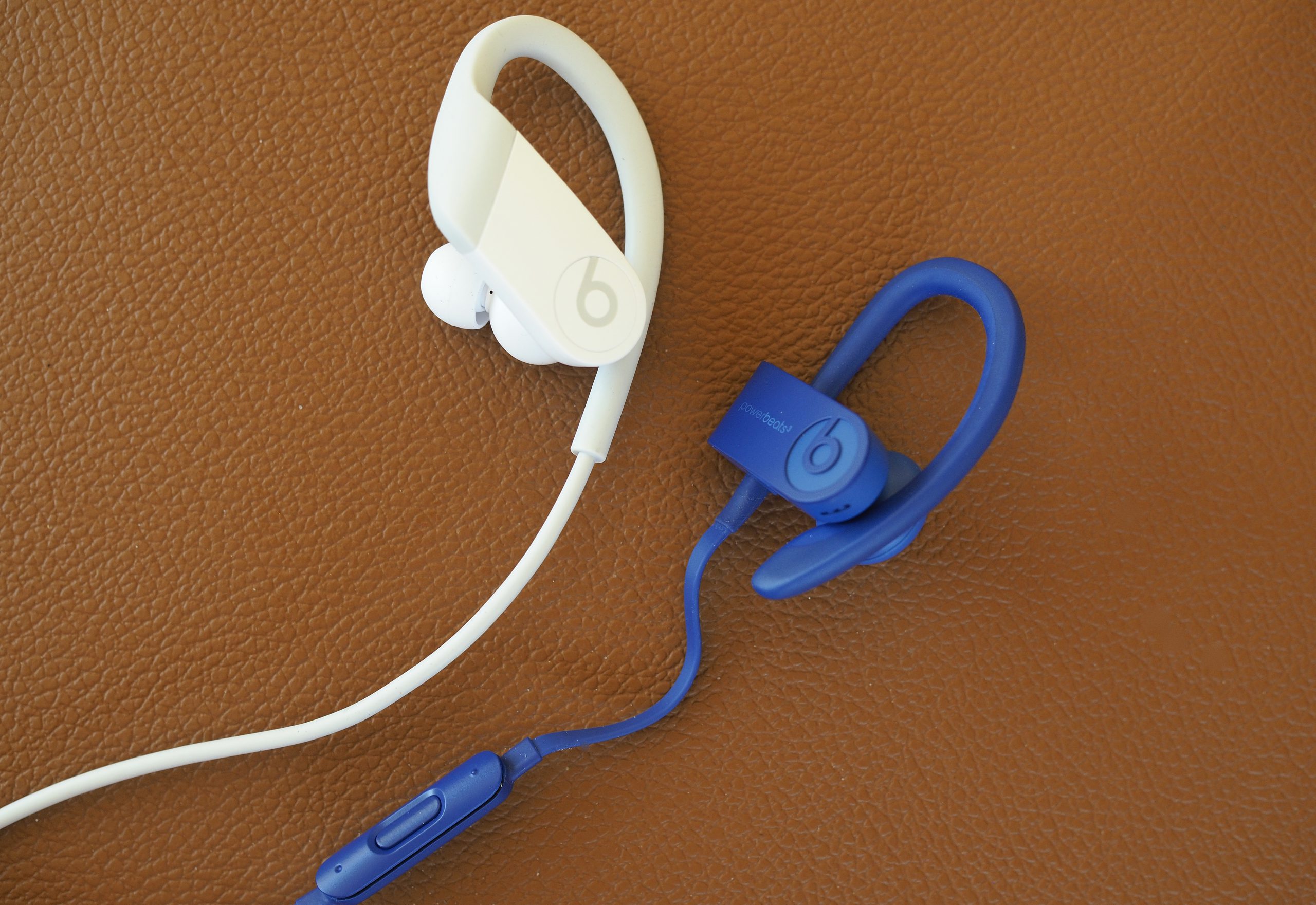 Powerbeats 4 4 Powerbeats 2020 2018 scaled 1