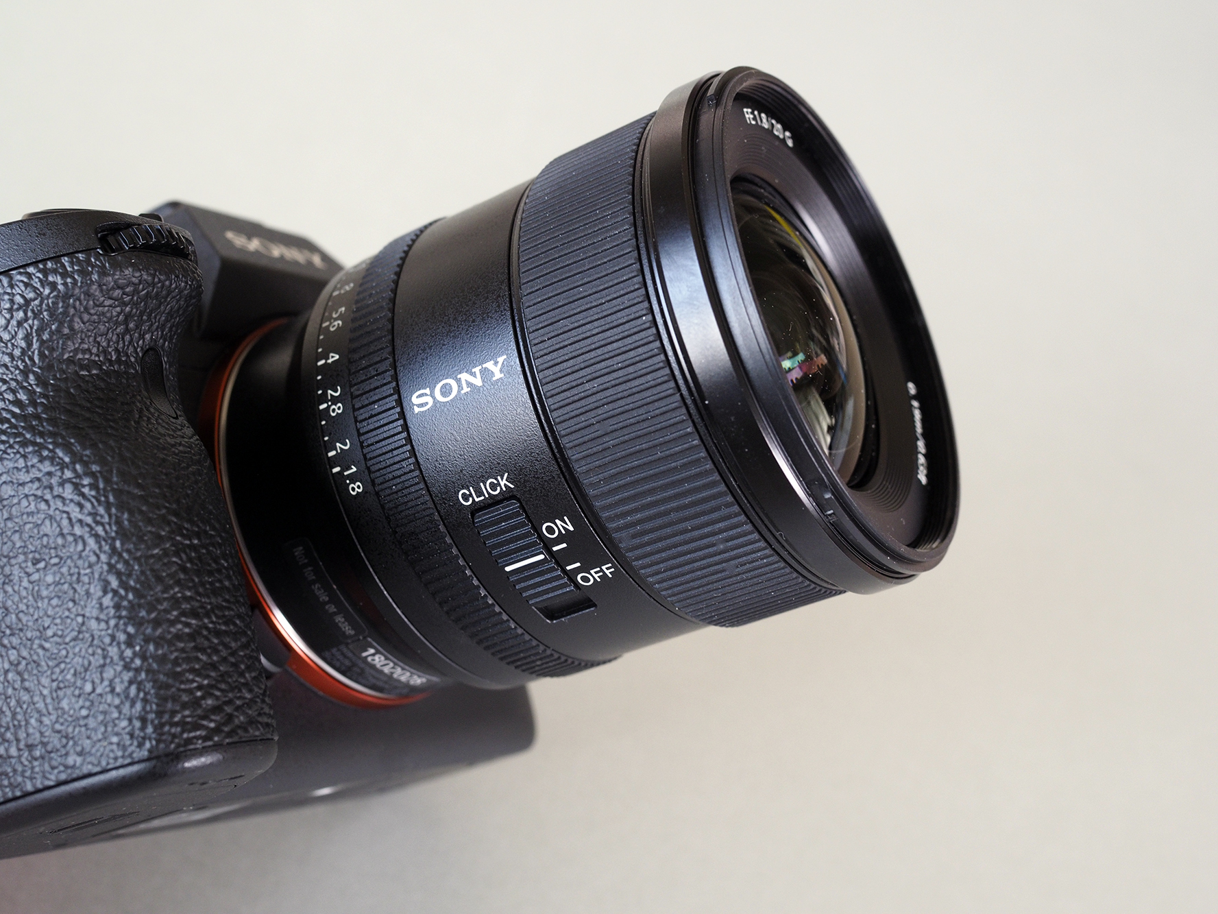 Sony FE 20mm f1.8 G 2 Sony FE 20 click