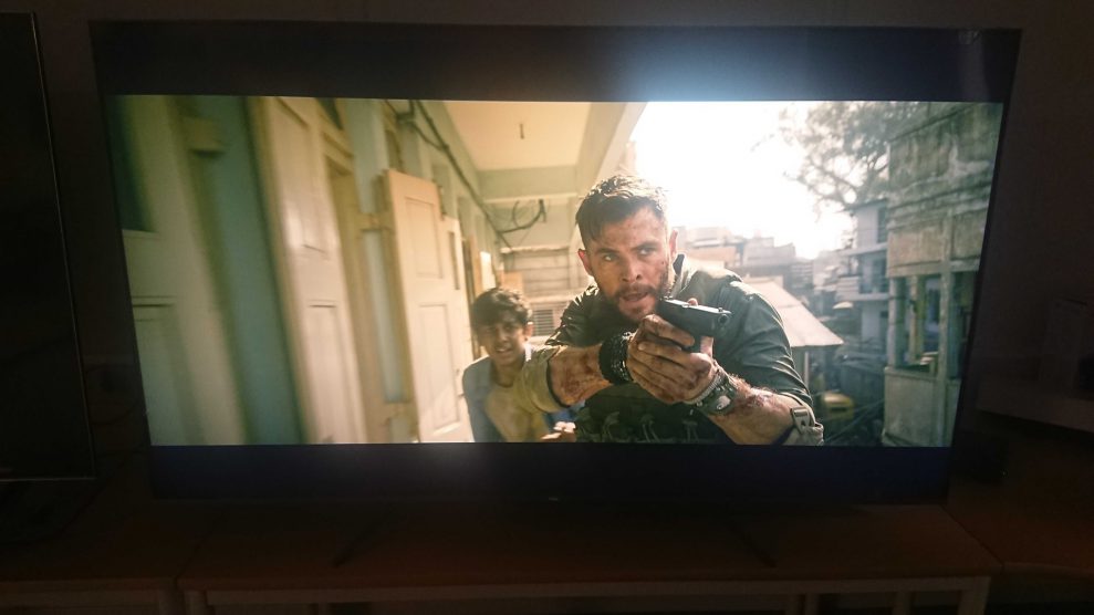 TCL QLED800 (65QLED800) 3 TCL QLED800 contrast
