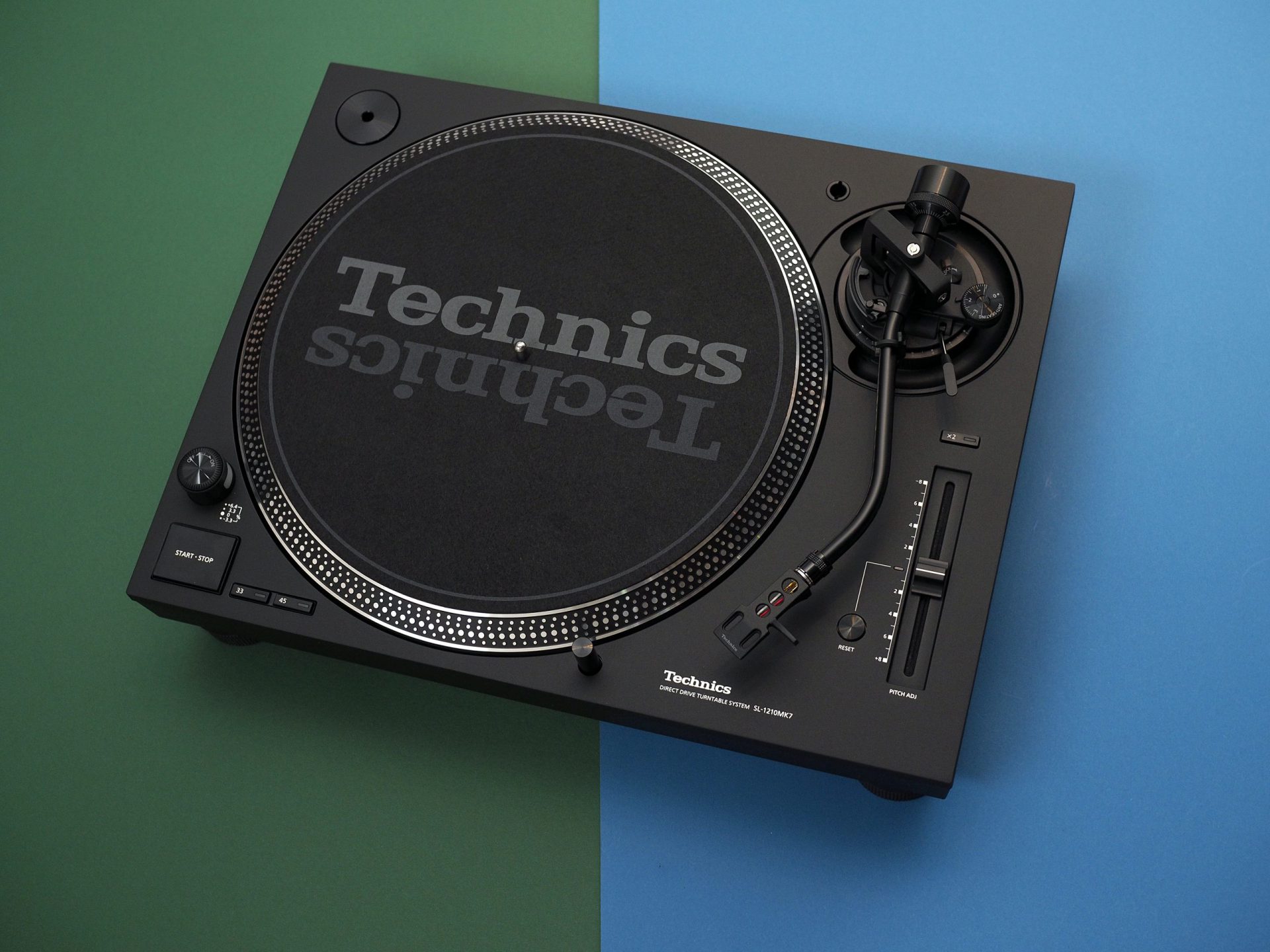 Technics SL-1210 MK7