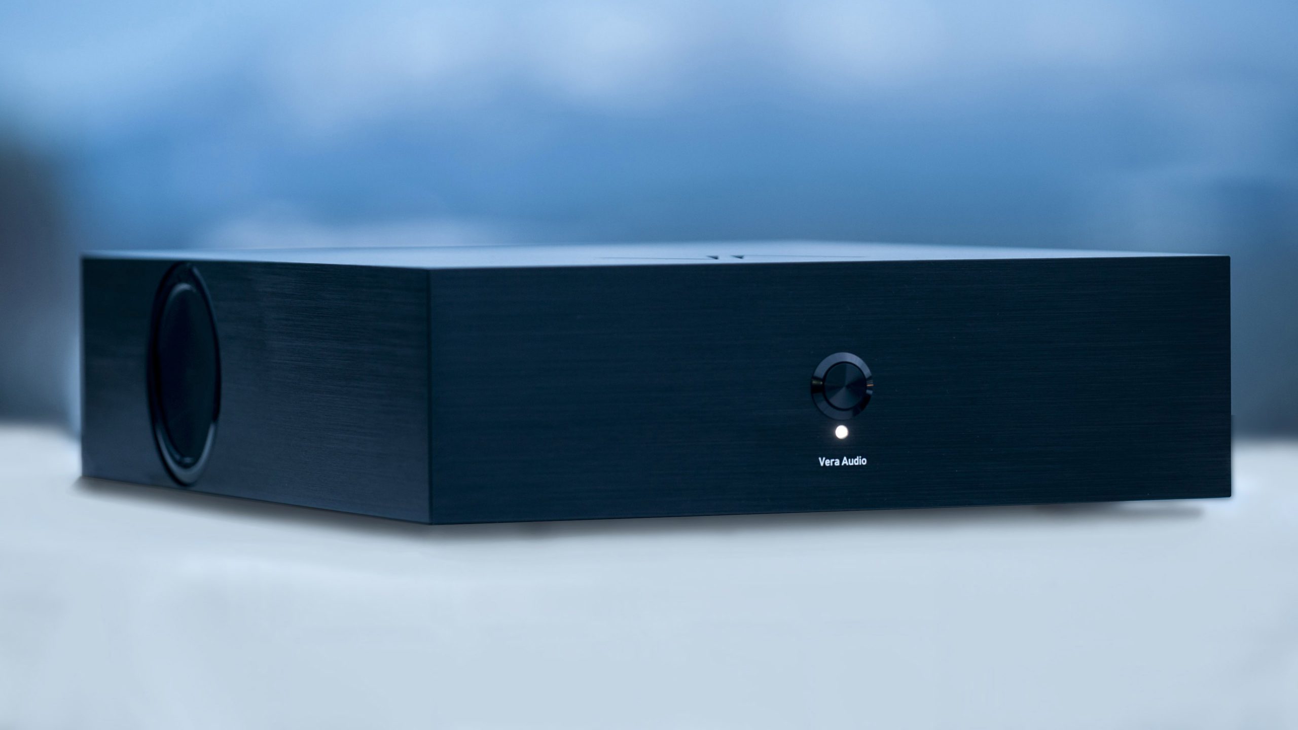 Vera Audio P400/1000 2 Vera P400-1000 front side2