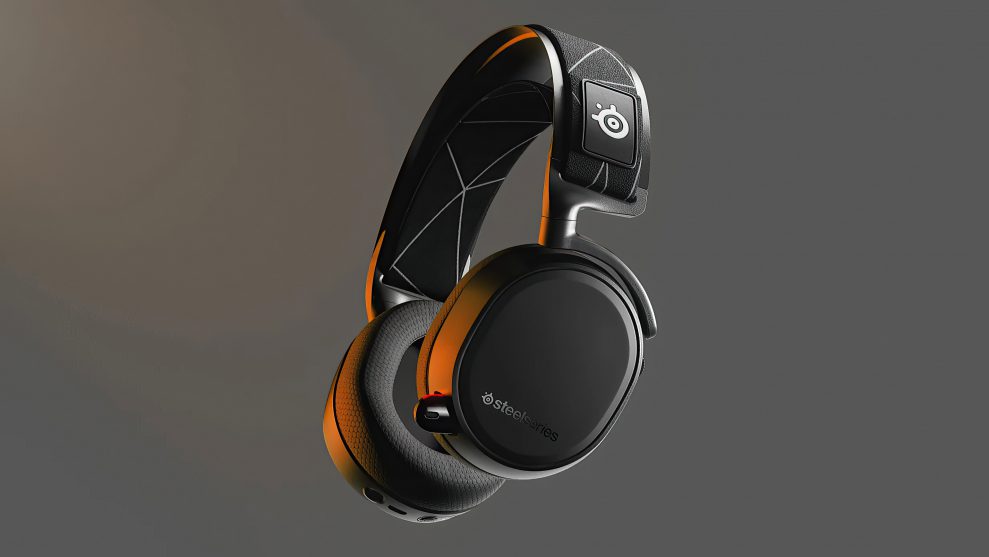 Trådlöst headset från SteelSeries som kan ett par extra konster