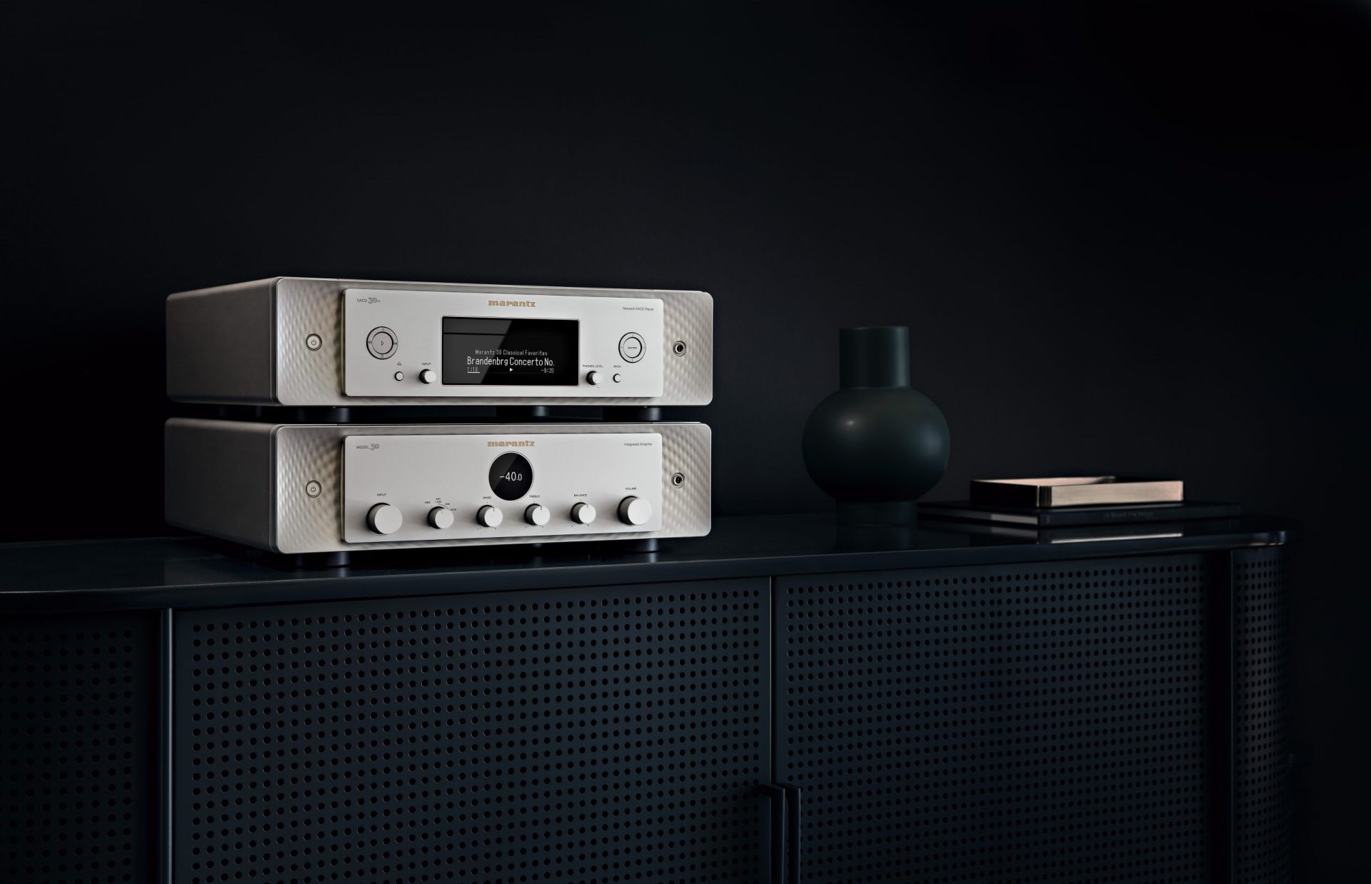 Marantz Model30 SACD30 Combo Silver lifestyle1 scaled 1
