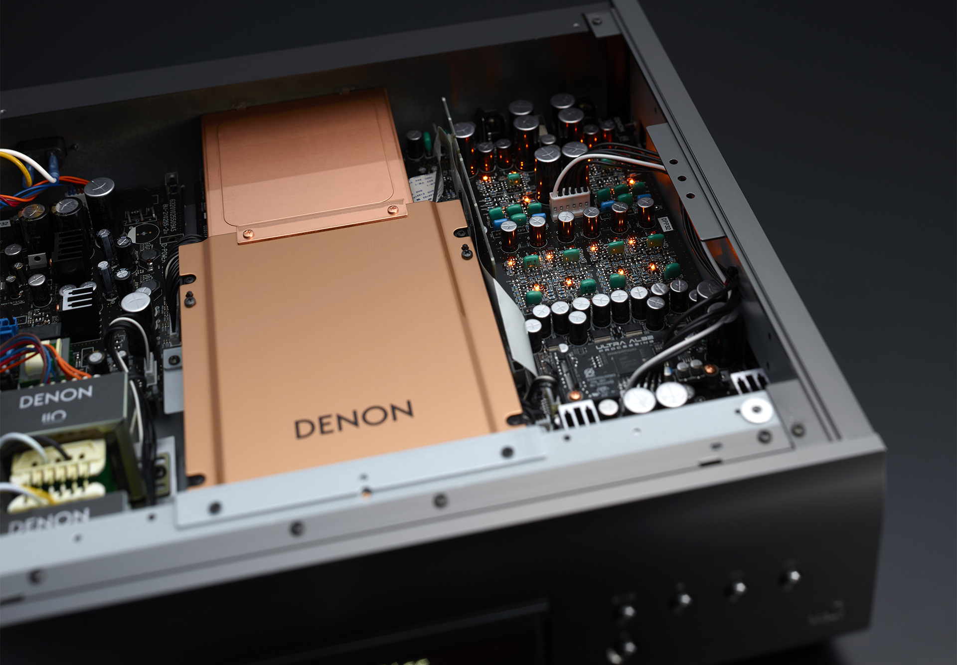 Denon DCD-A110 1 de dcd A110 LED inside 001 hi