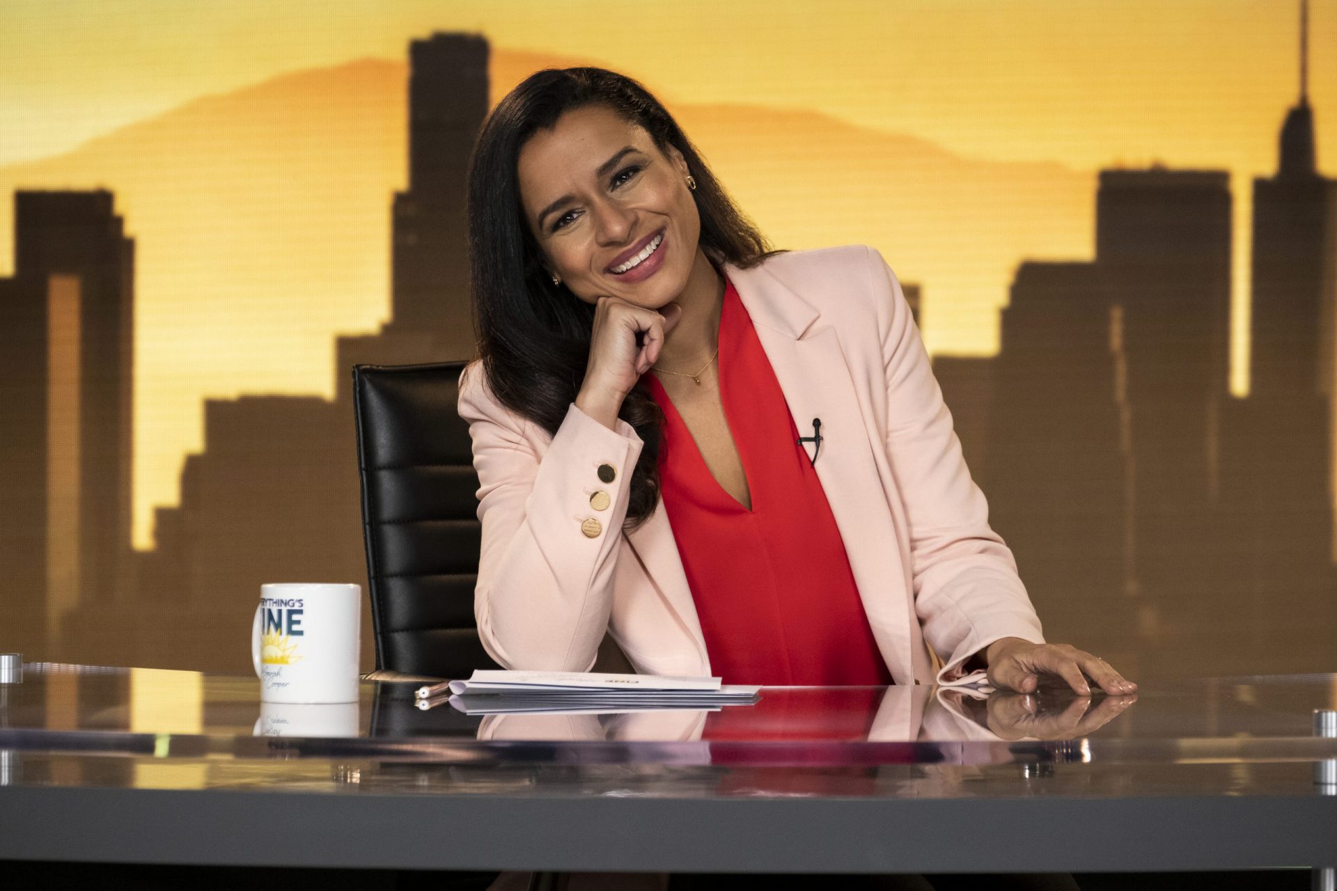 Sarah Cooper: Everything's Fine 9 Sarah Cooper – Everythings Fine 1 scaled 1