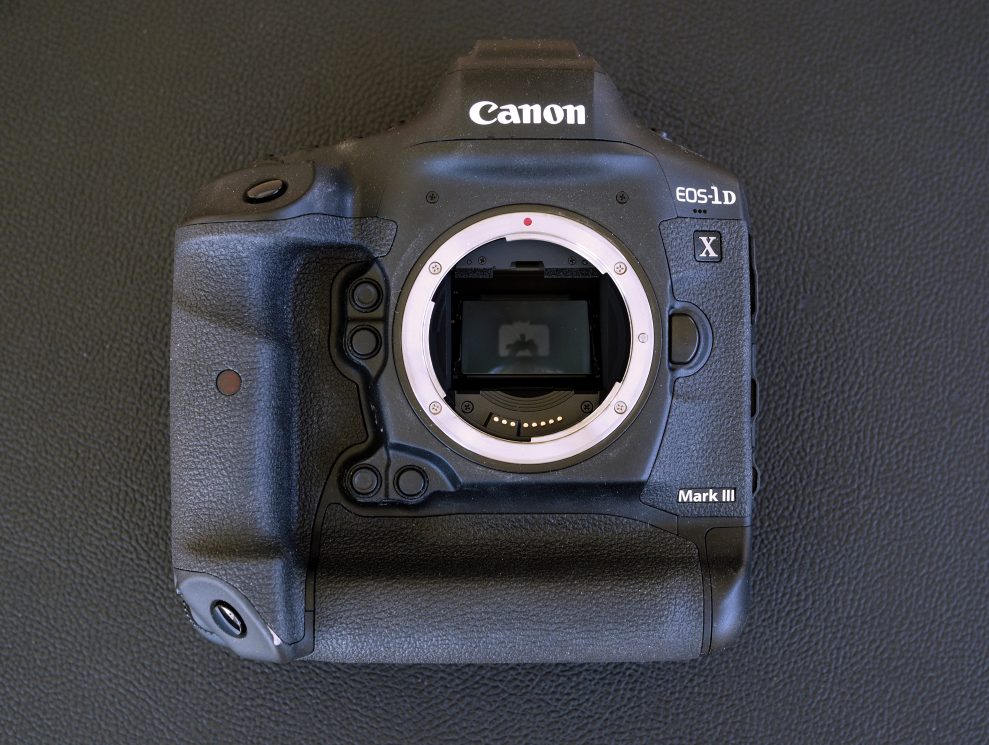 Flera förbättringar av Canon EOS R5 och två andra kameror