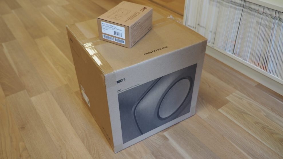 KEF-KC62-unboxing-1-scaled