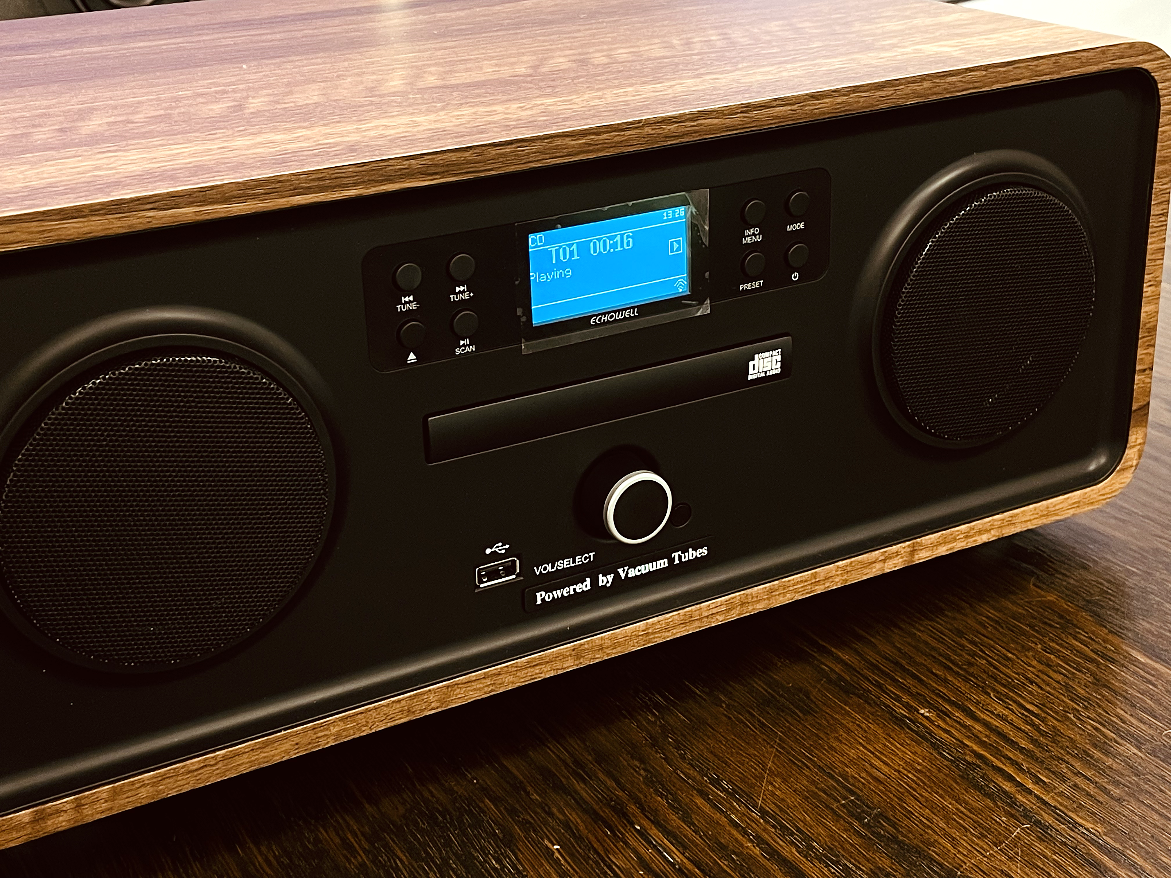 EchoWell EchoStream 4 EchoWell EchoStream front
