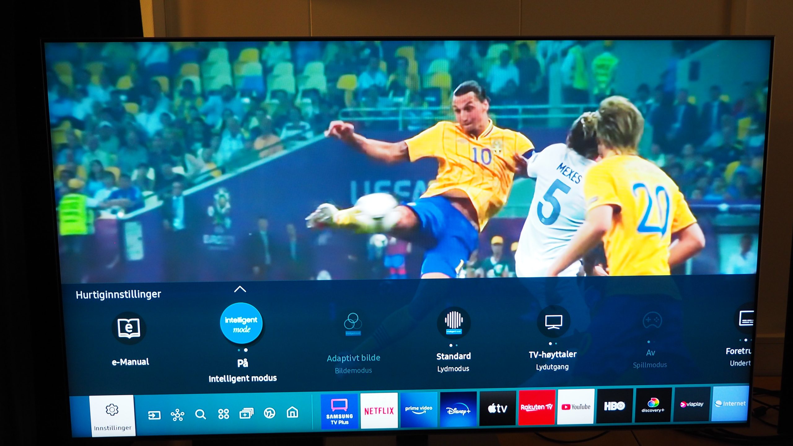Samsung QN85A Adaptive PQ scaled