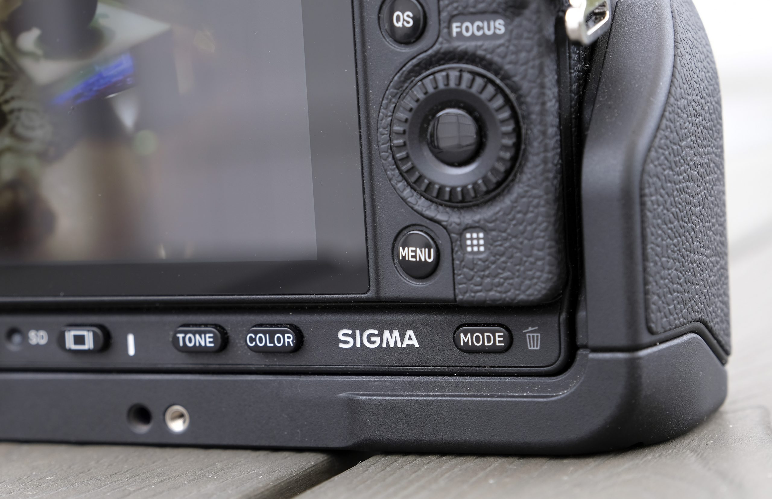 Sigma fp L 6 Sigma fp L butttons scaled 1