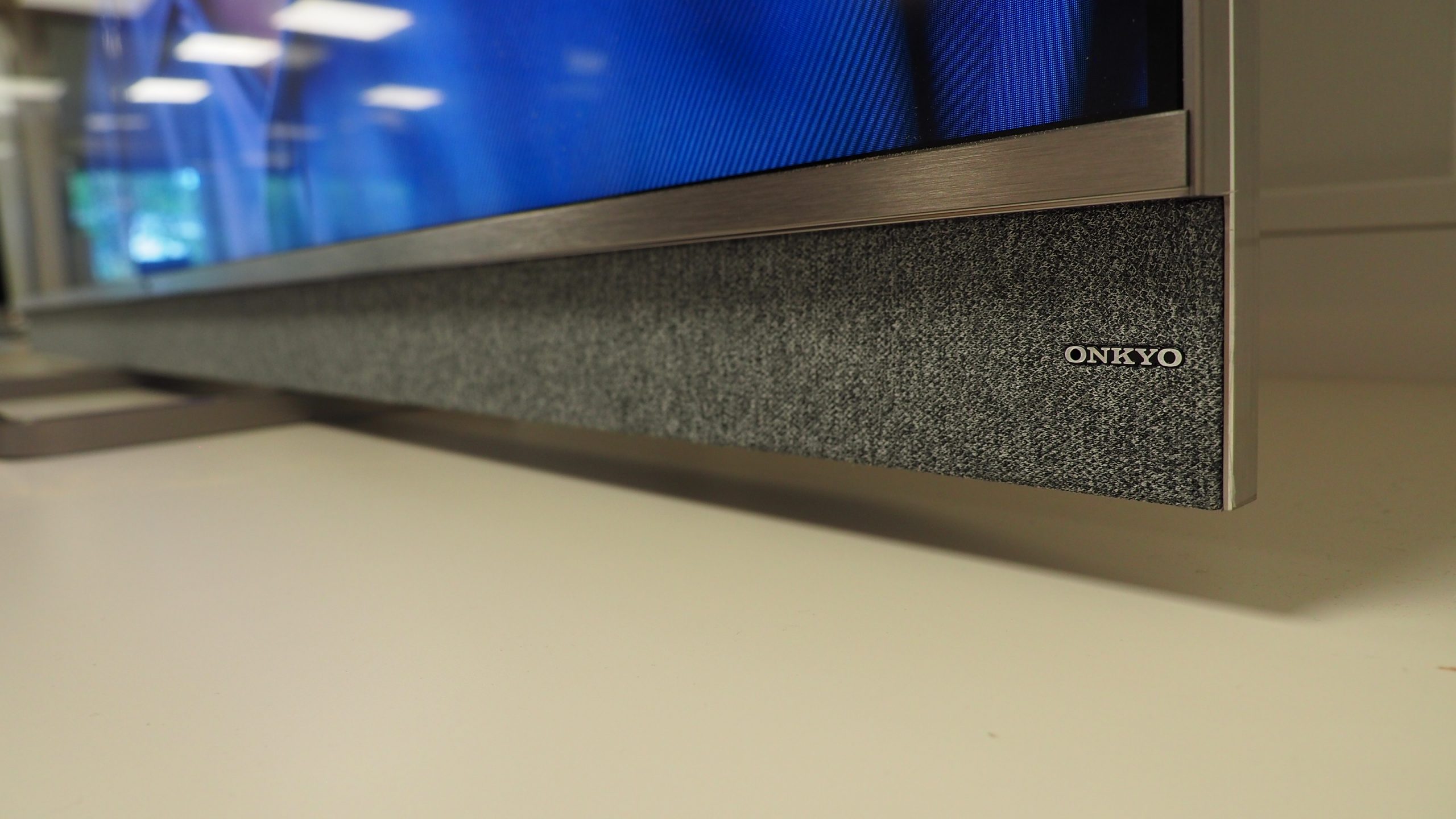 TCL C825 (65C825) 15 TCL C82 Onkyo soundbar scaled
