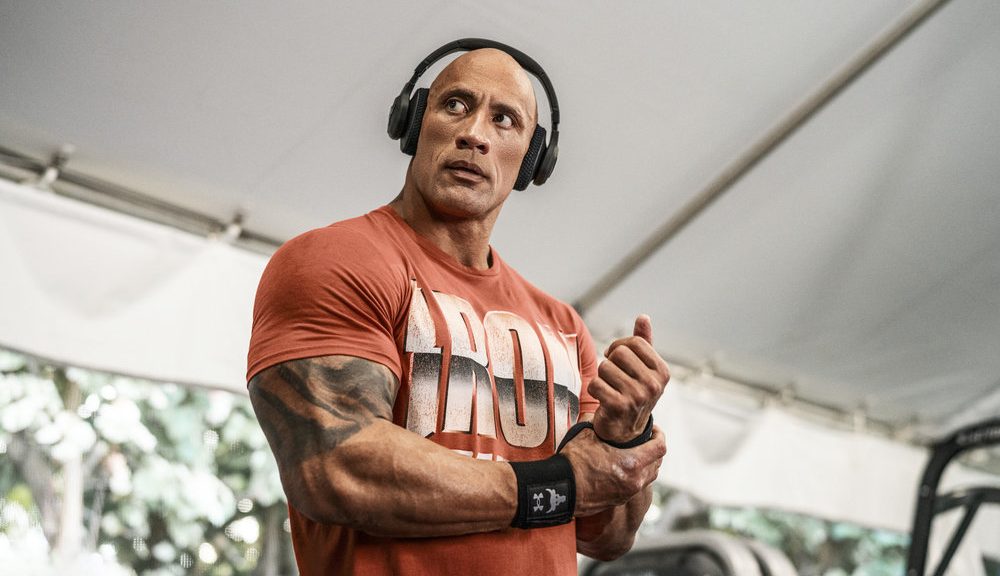 JBL och The Rock samarbetar med nya hörlurar för träning