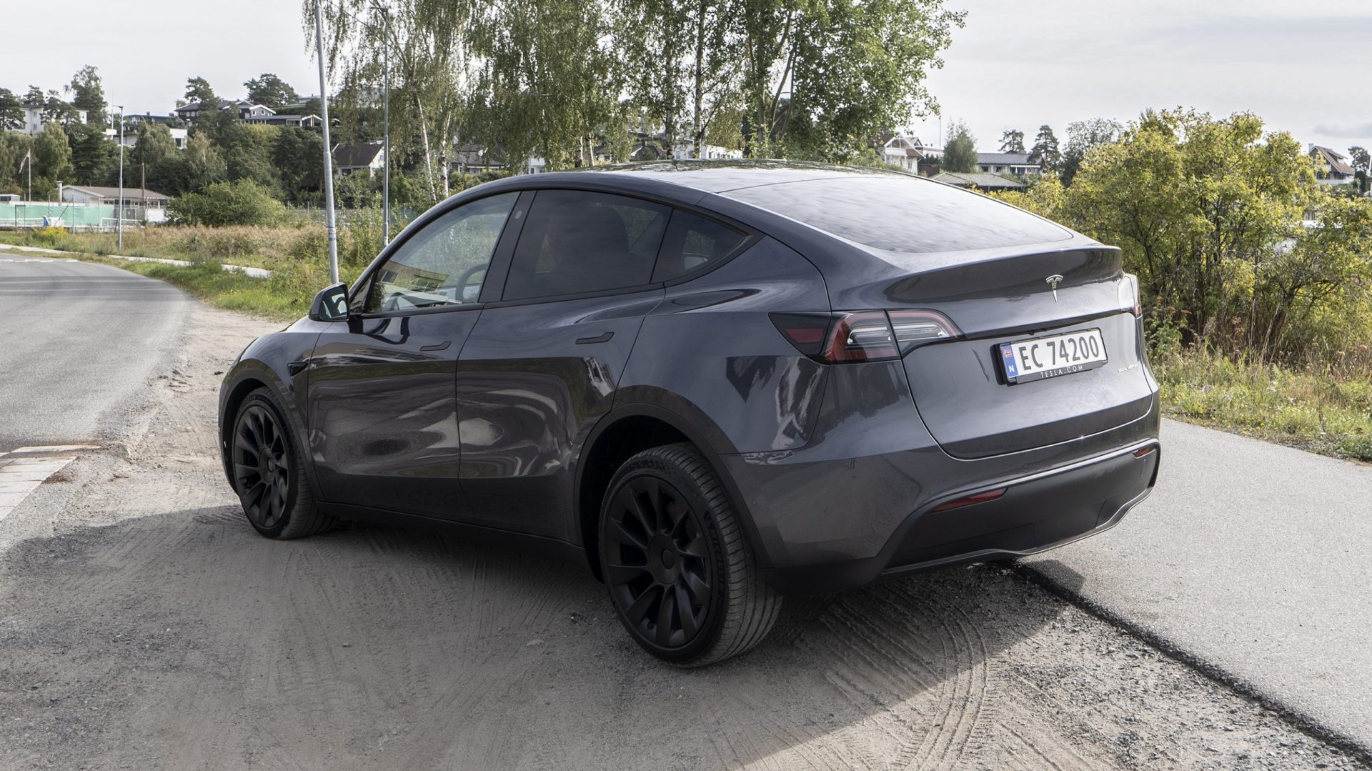 Tesla Model Y SPREAD