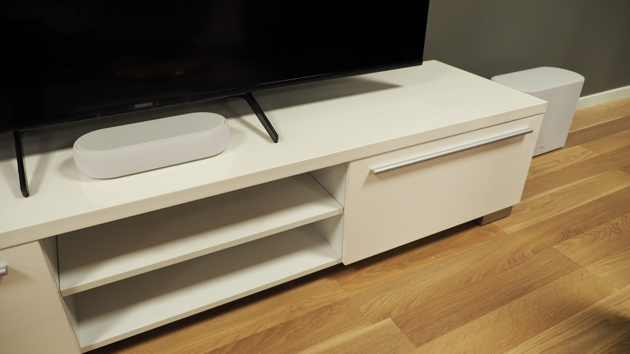 LG Eclair QP5 2 LG Eclair TV