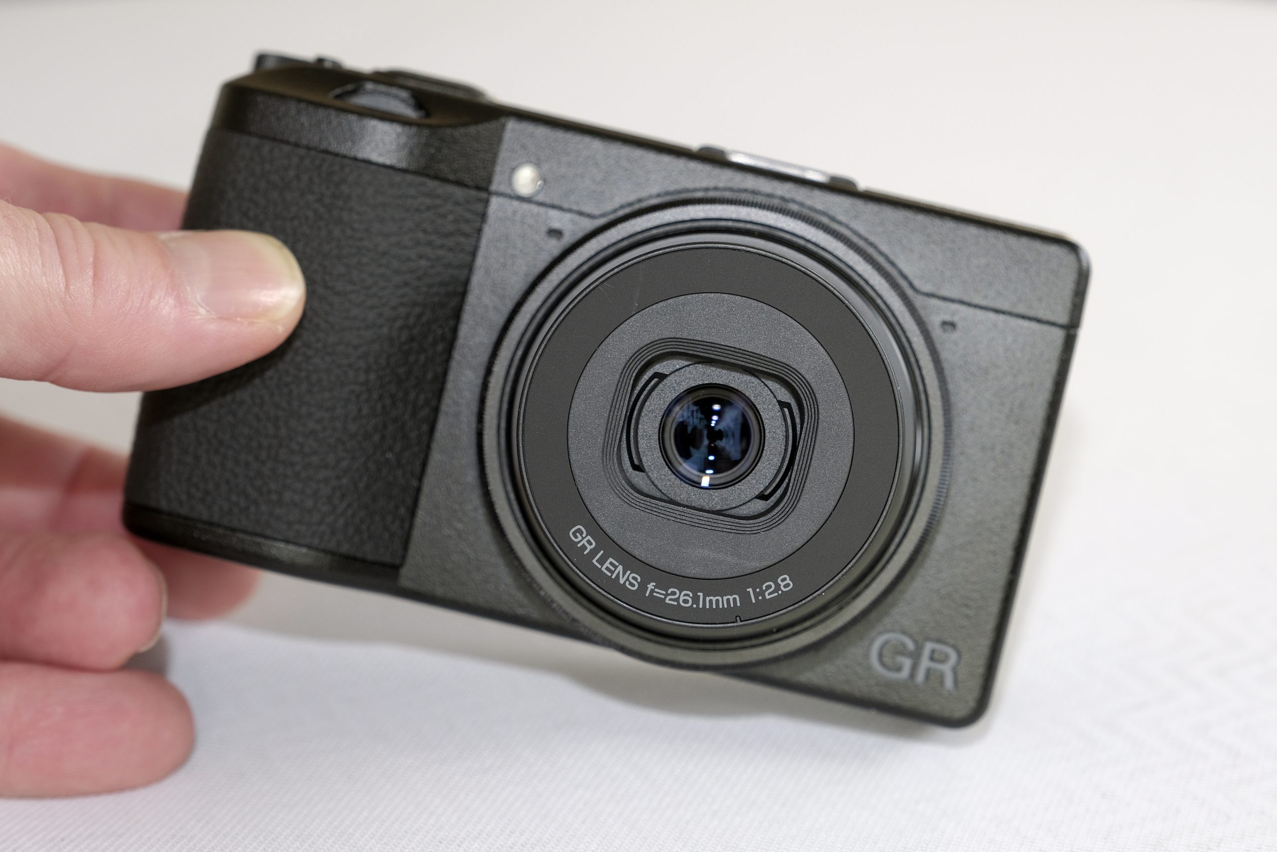 Ricoh GR IIIx lens