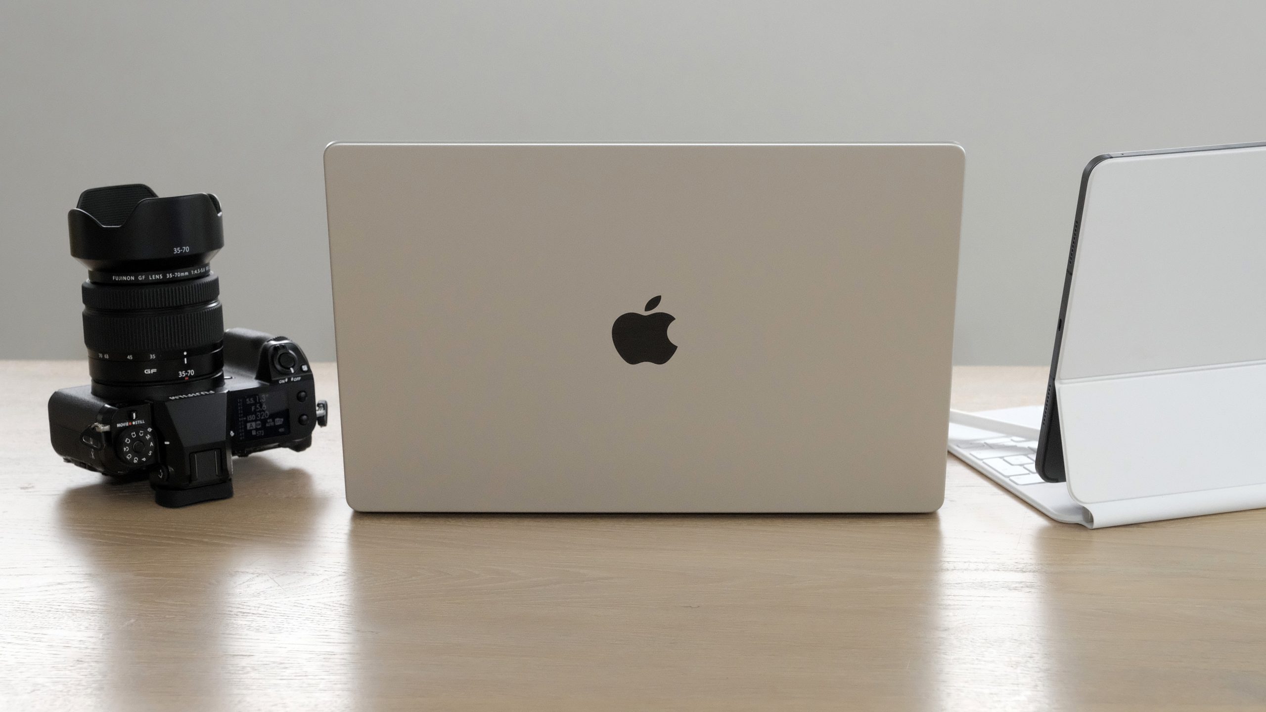 MacBook Pro 16 M1 Pro 4 MBP 16 M1 Pro rear scaled 1