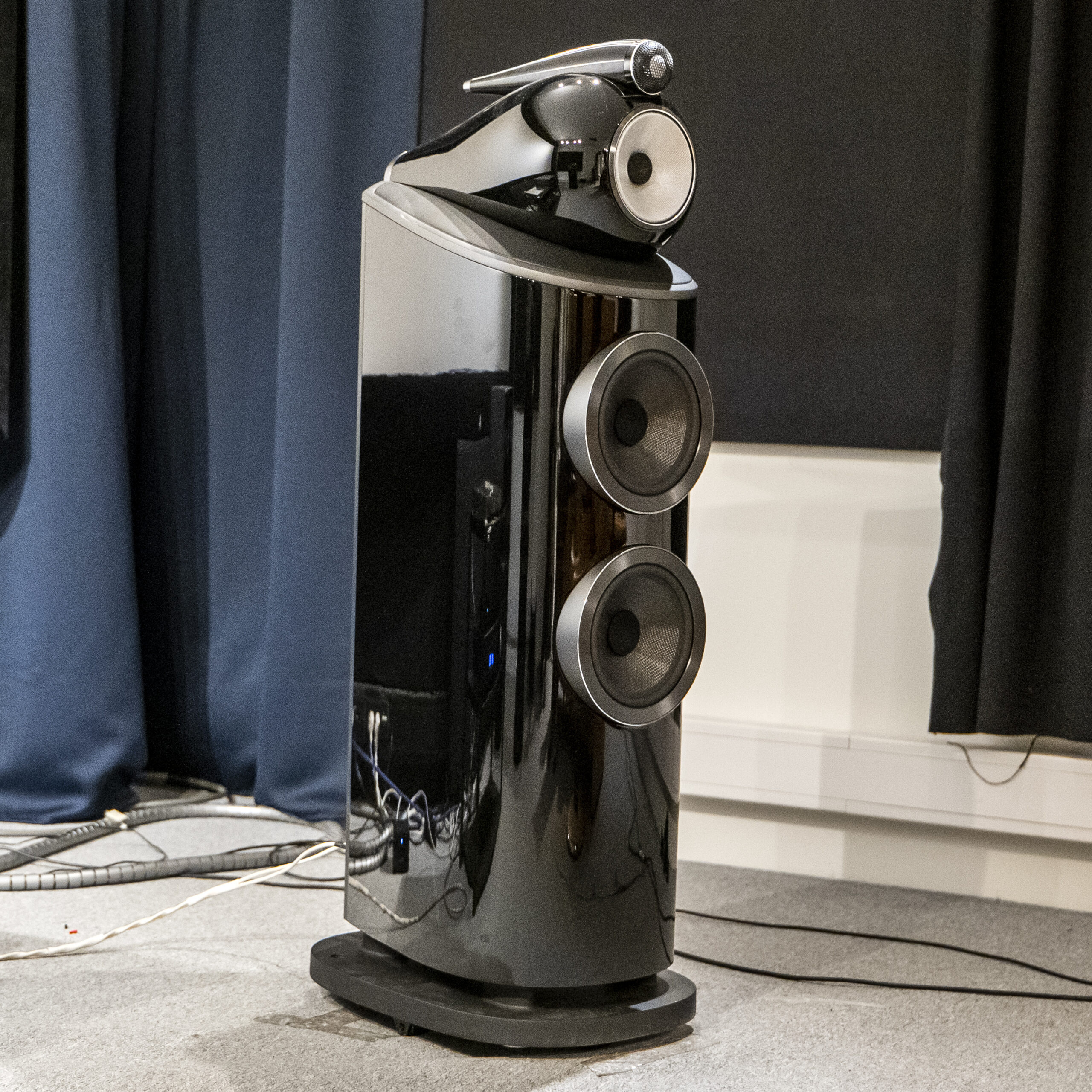 Bowers Wilkins 803 D4 testroom