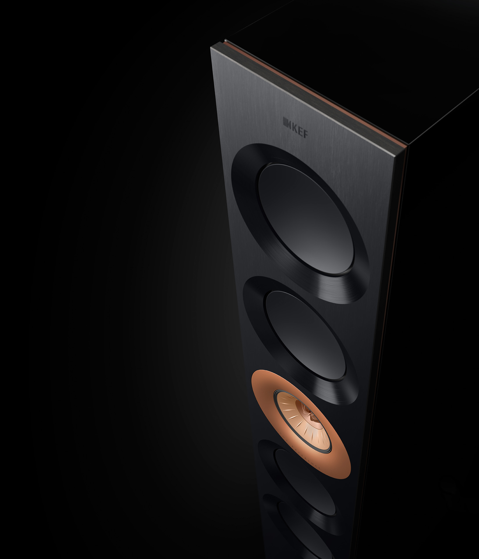 REFERENCE 5 Meta detailed view perspective front high gloss black copper REFERENCE 5 Meta detailed view perspective front high gloss black copper