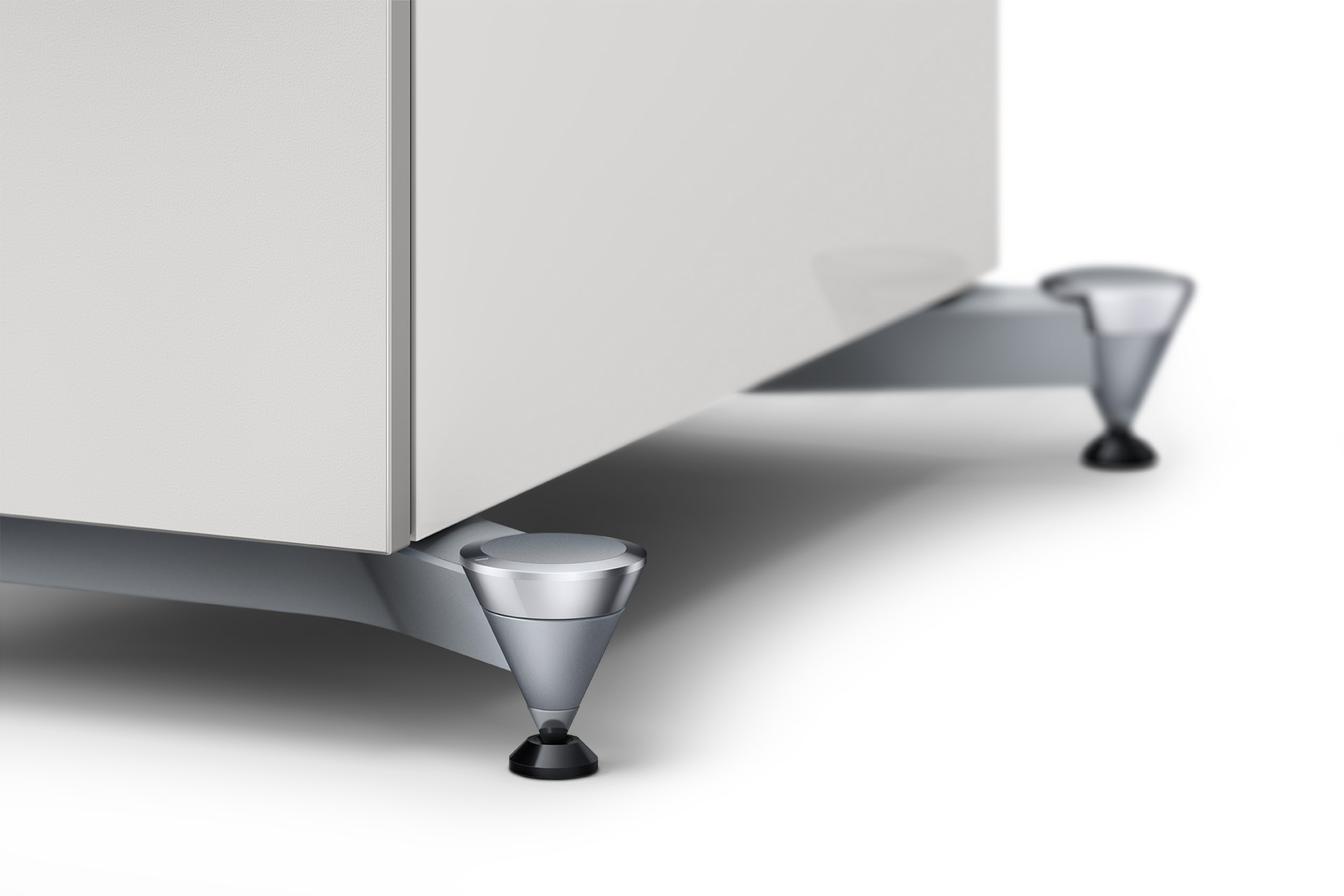 REFERENCE 5 Meta detailed view plinth and spike set high gloss white champagne 1 REFERENCE 5 Meta detailed view plinth and spike set high gloss white champagne 1