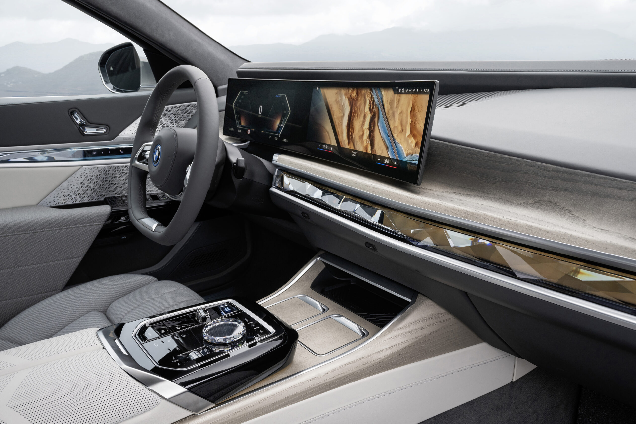 P90458166 highRes the new bmw i7 xdriv scaled 1 P90458166 highRes the new bmw i7 xdriv scaled 1