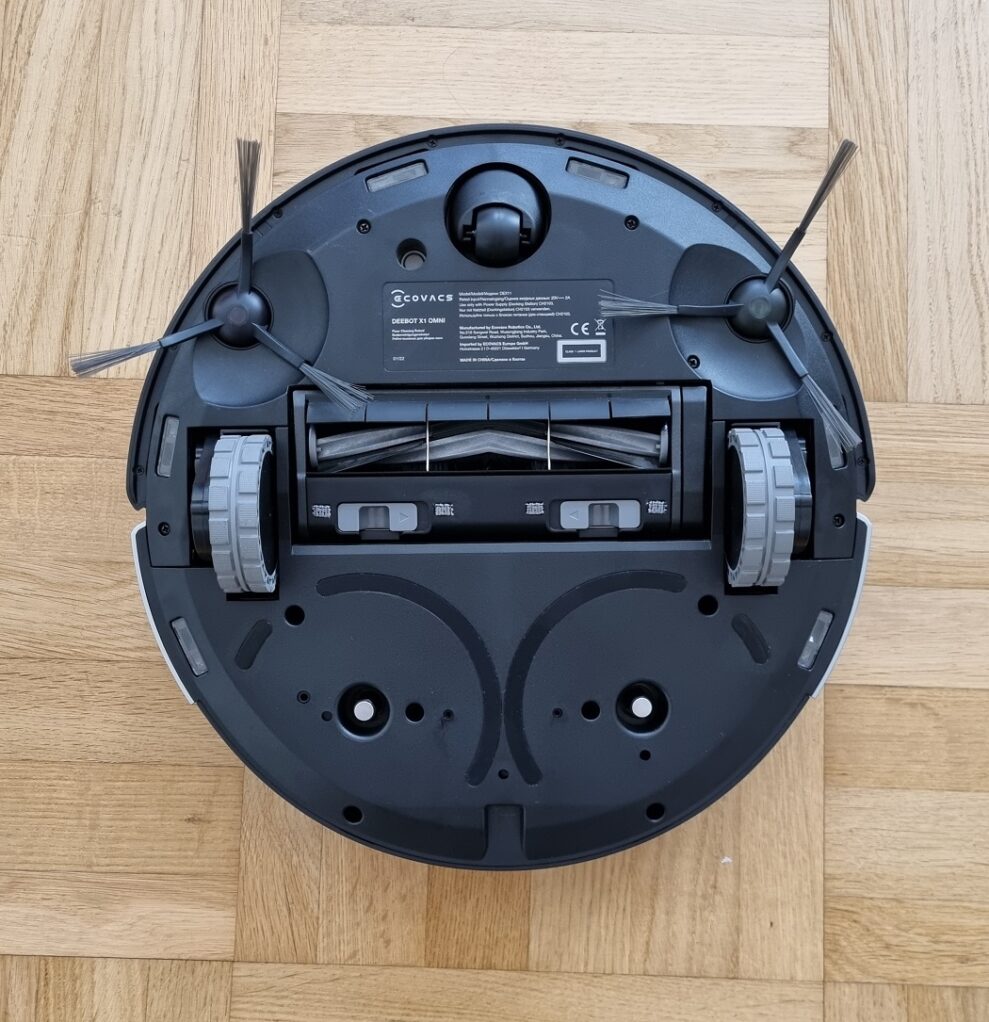 Undersida Ecovacs 1