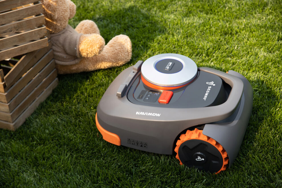 Segway breddar sitt sortiment – satsar på robotgräsklippare! 1 Segway Navimow