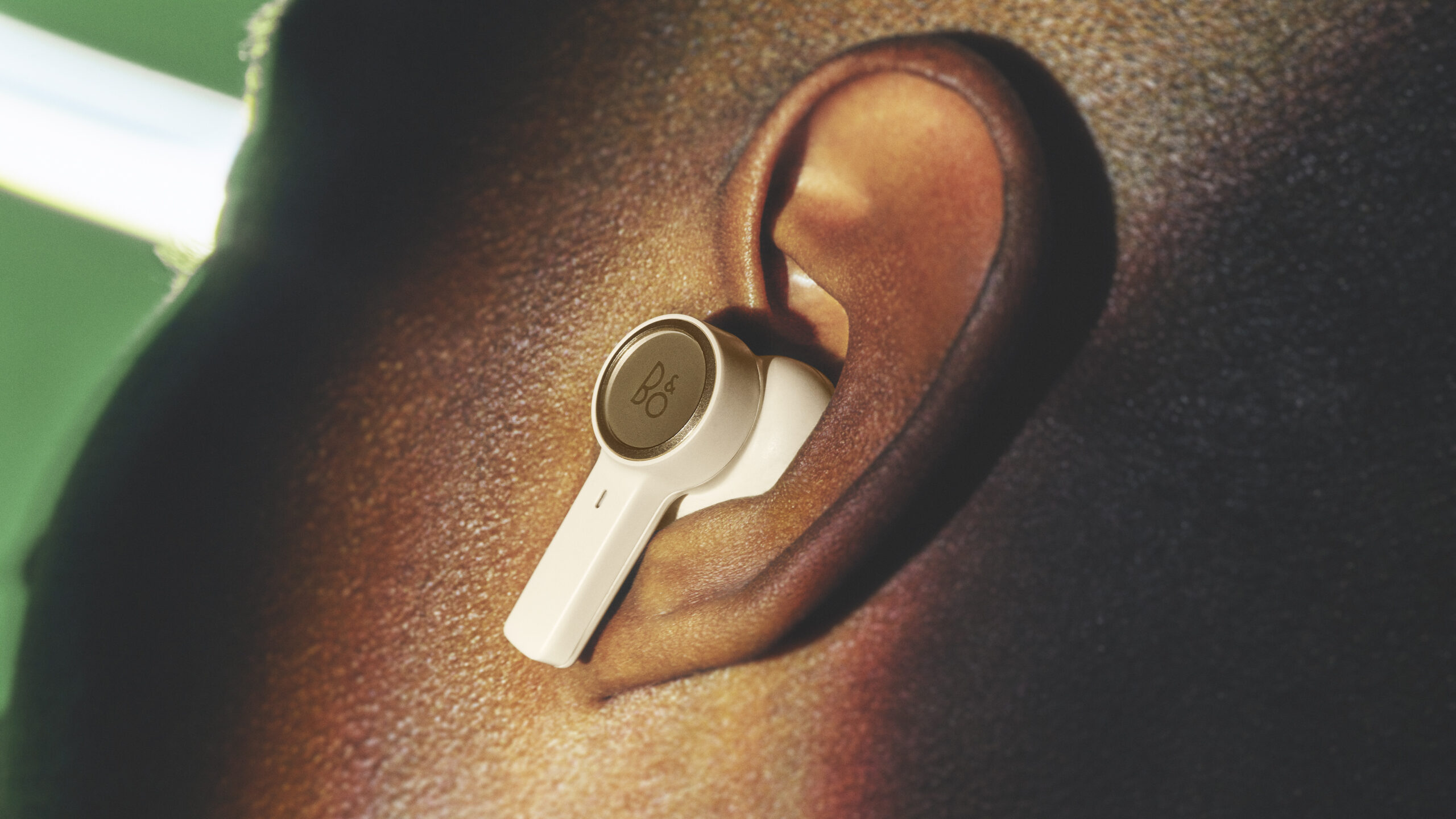 BO Beoplay EX lifestyle5