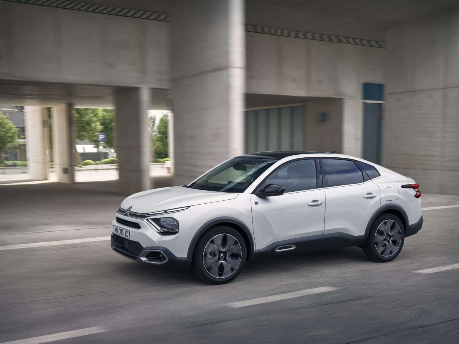 Citroën ë-C4 X – längre med bättre utrymme och uppdaterad infotainment