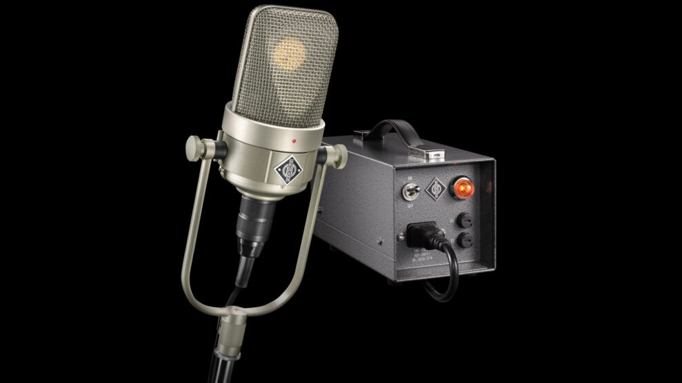 M 49 V With NM V Neumann Studio Tube Microphone MR 1 scaled 1