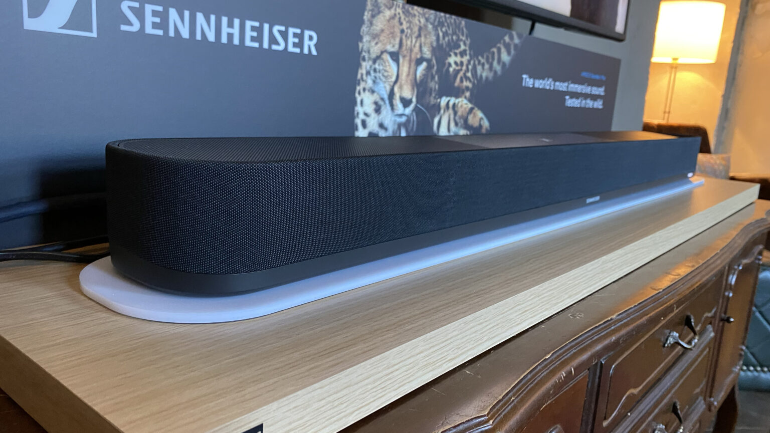 Ambeo Plus: Billigare soundbar från Sennheiser