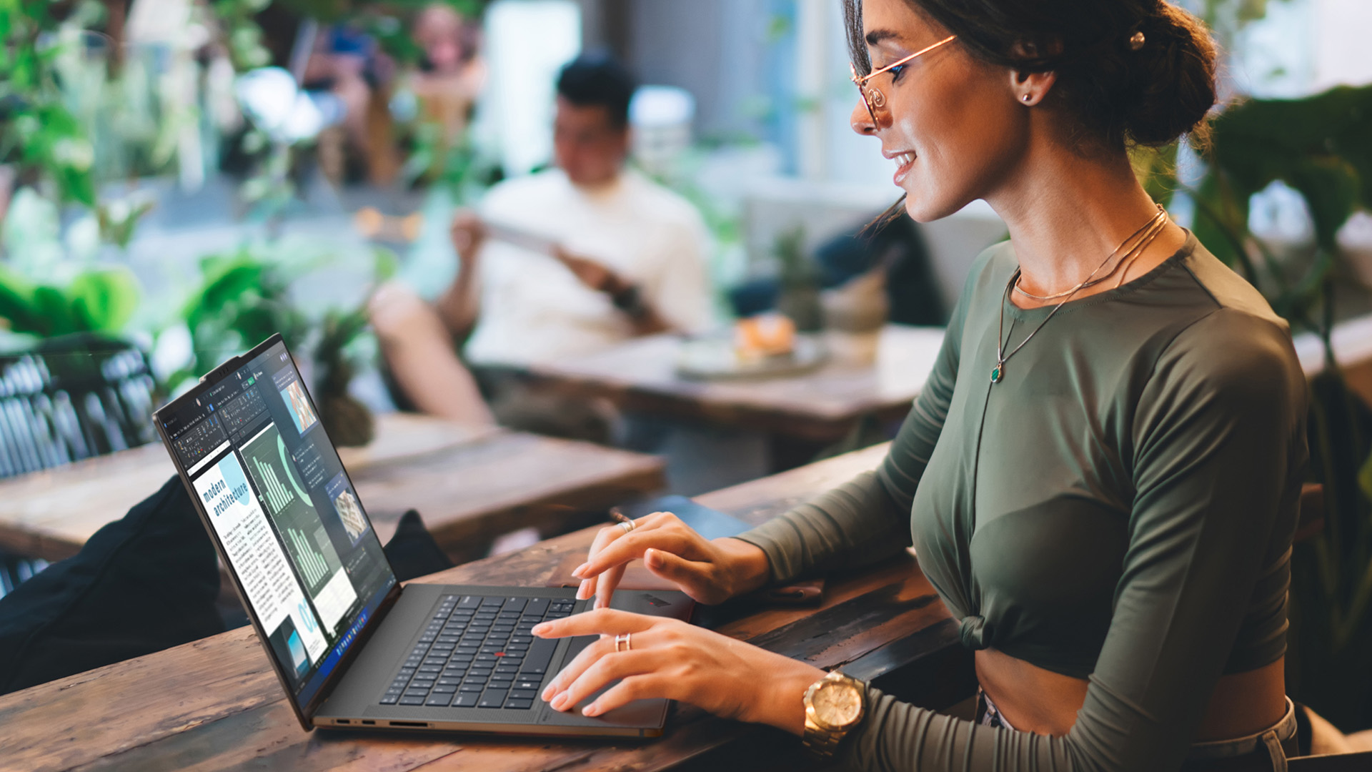 Lenovo ThinkPad Z16 Gen 1 2 08 Z16 Still Life Outdoor Use