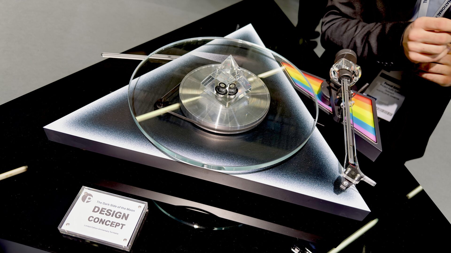 High-End 2023: Pro-Ject Dark Side of The Moon