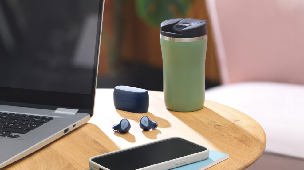 Jabra Elite 4 lifestyle-enhanced