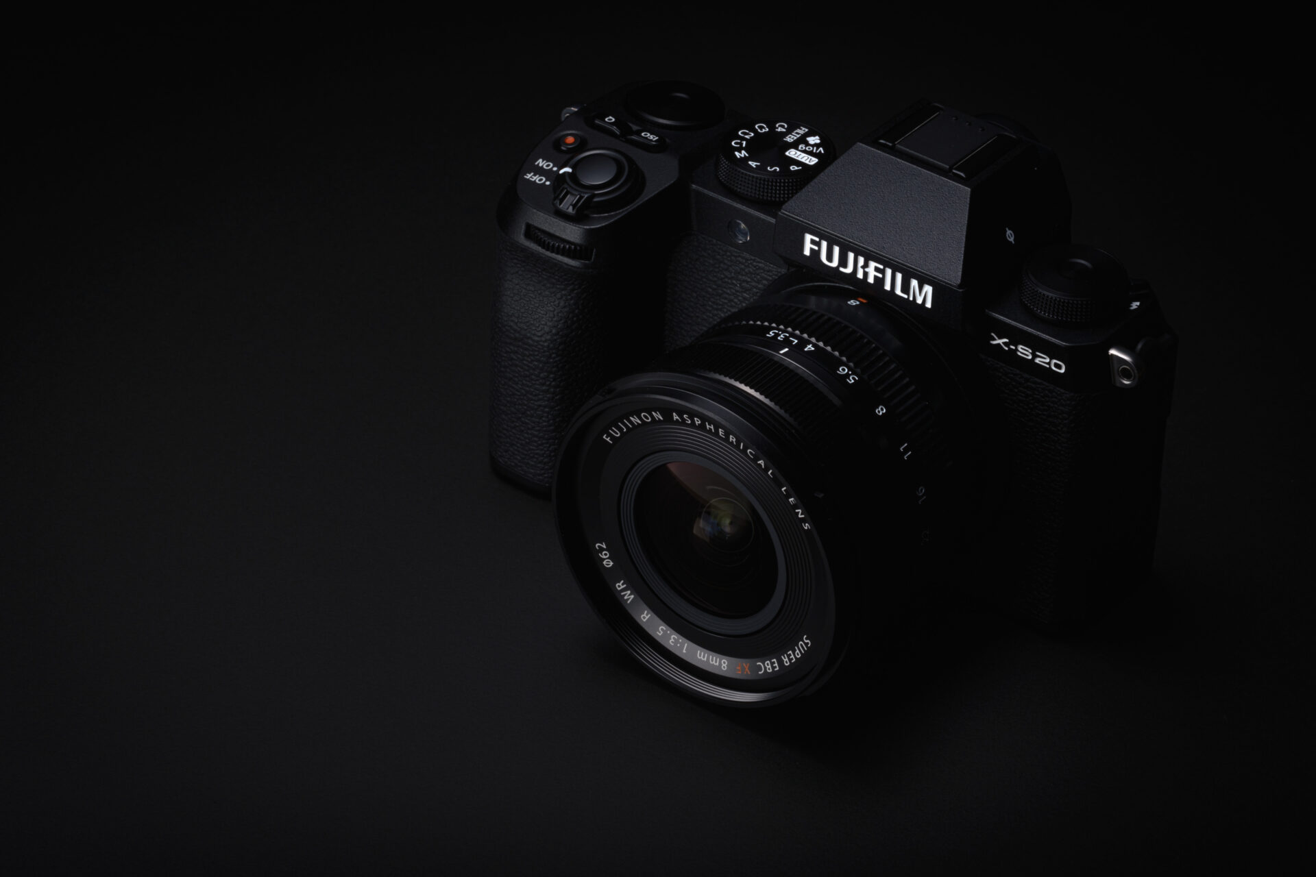 Fujifilm X-S20