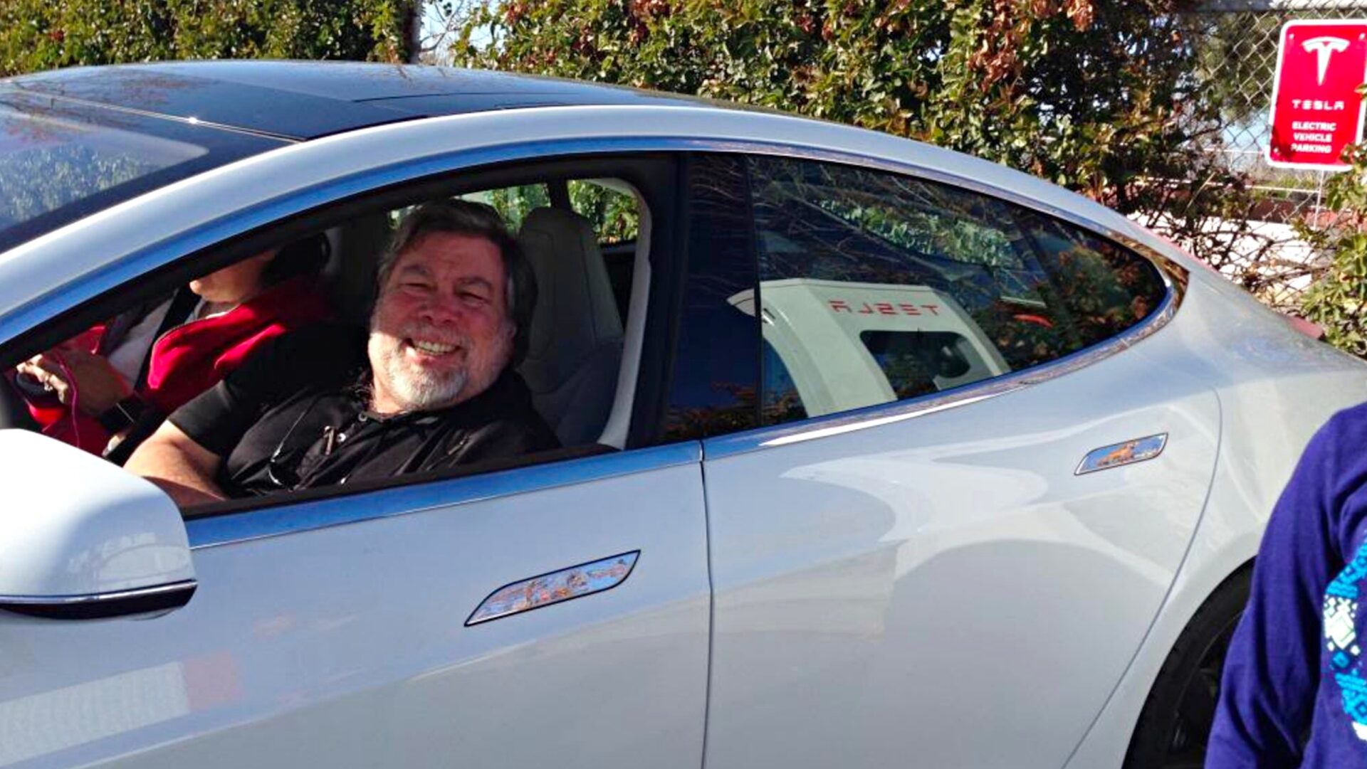 Steve Wozniak med hård kritik av Tesla