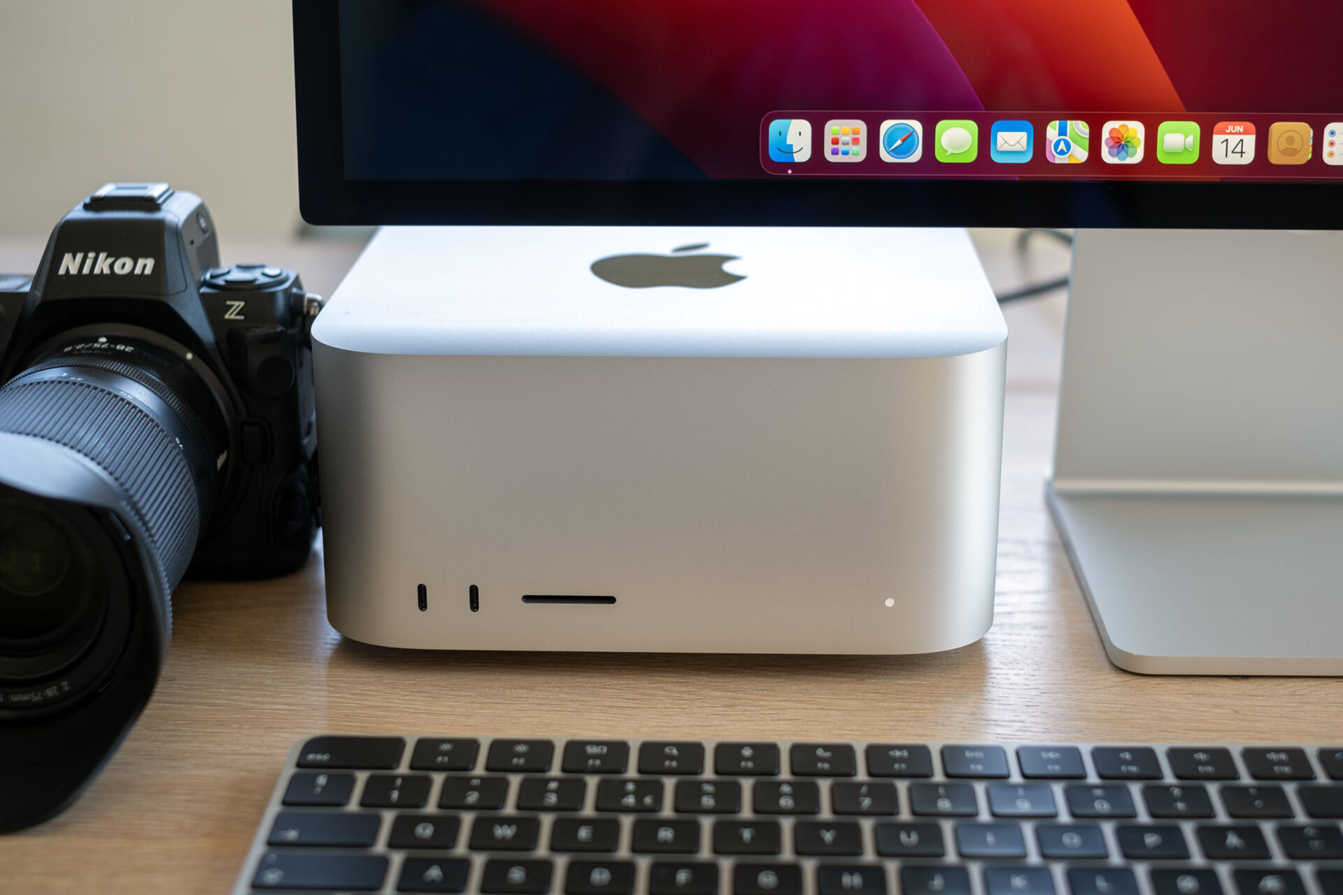 Mac Studio (M2 Ultra)