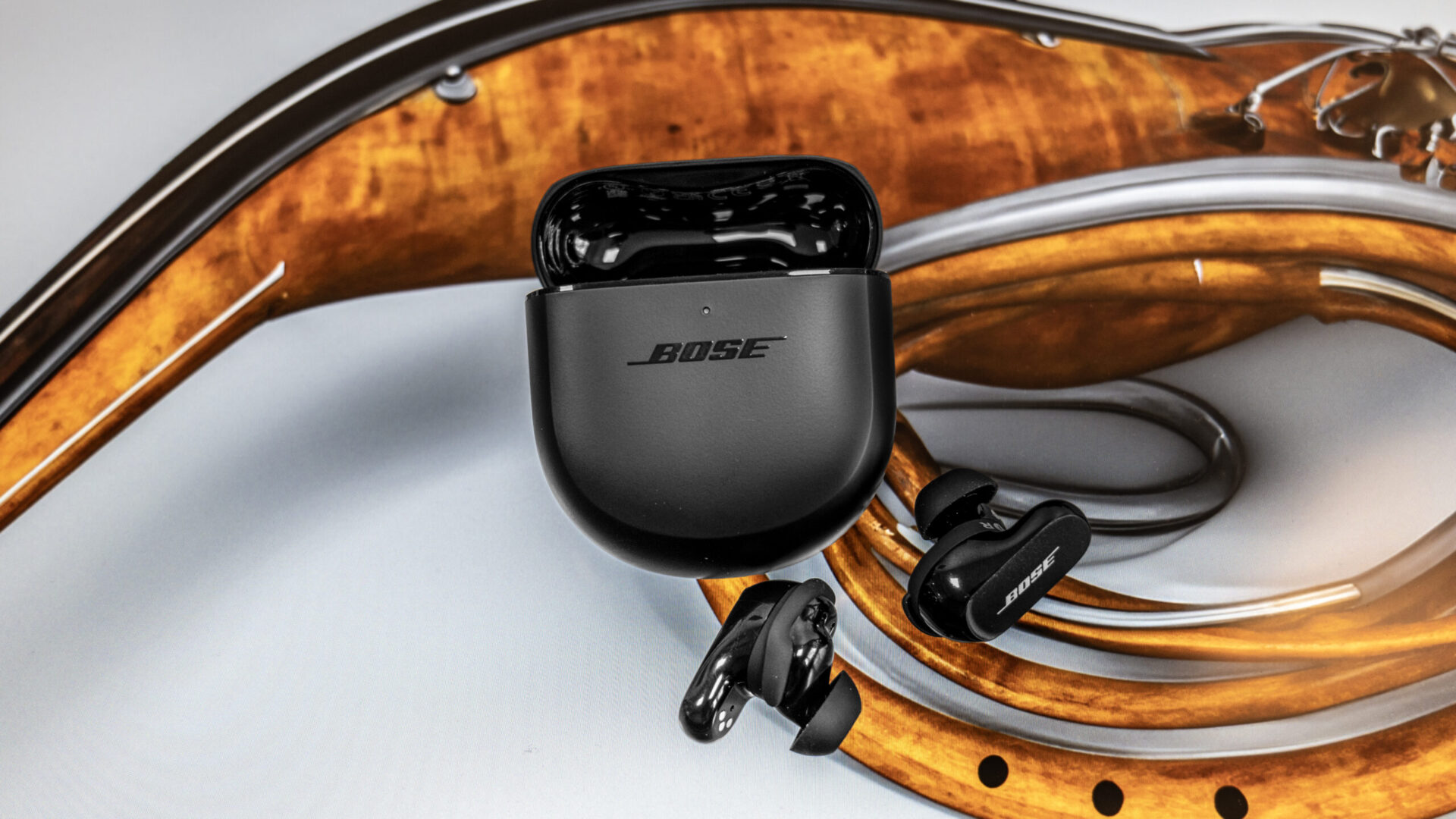 Bose QuietComfort Earbuds II SPREAD 2