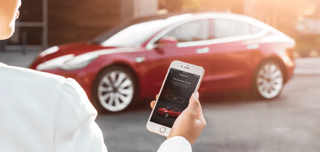 Nu kan man använda Apple Genvägar till sin Tesla