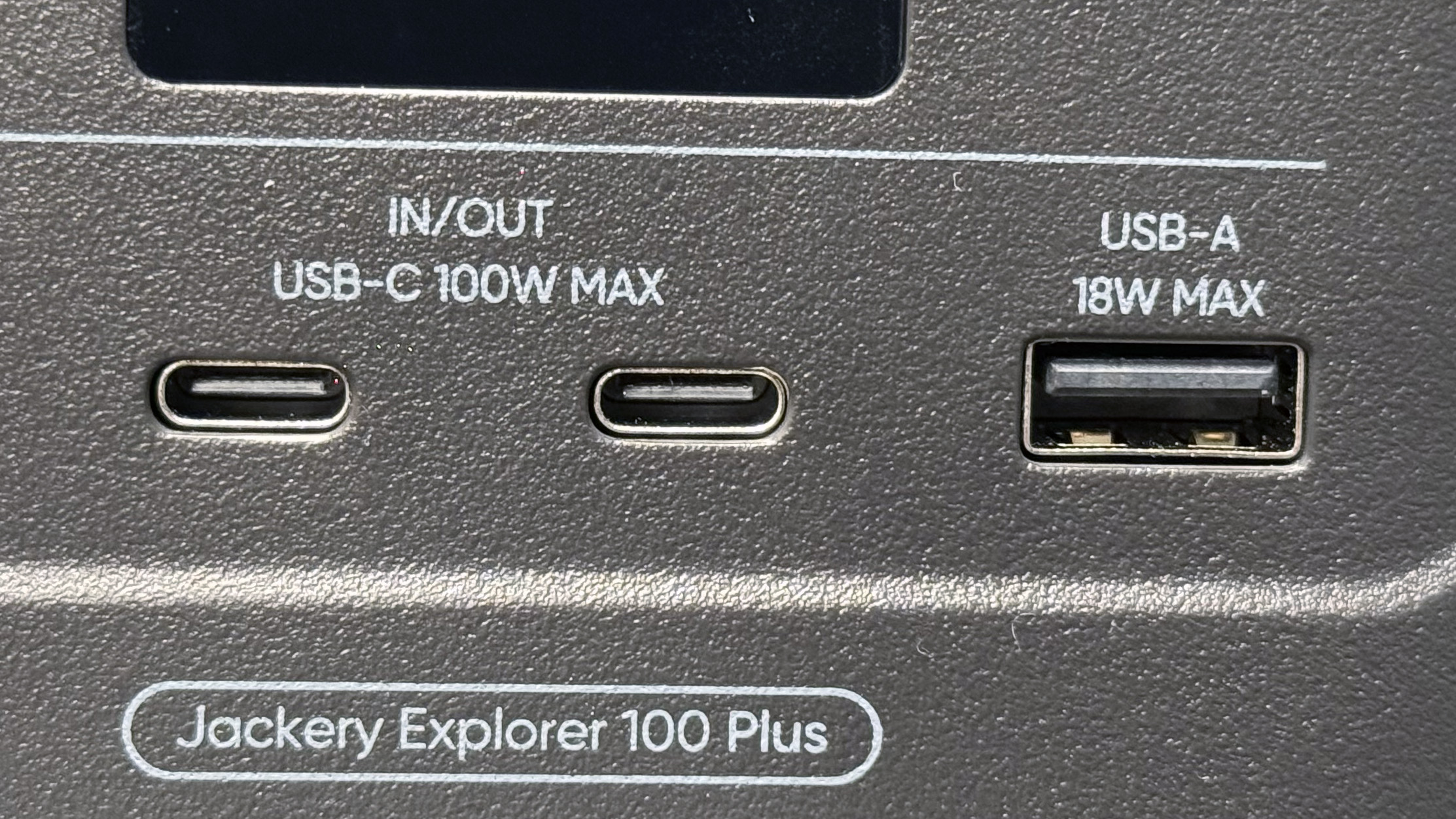 Jackery Explorer 100 Plus 2 Jackery Explorer 100 Plus USB sockets